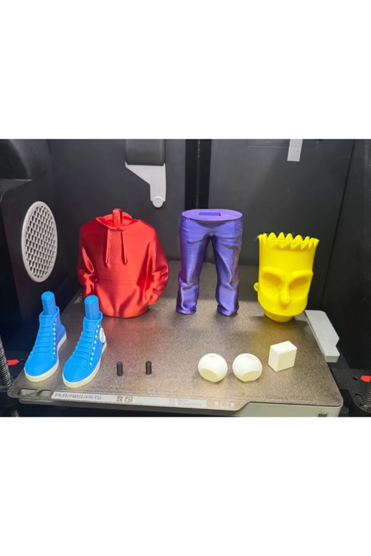 NOMOTHETIC Urban Style Bart Figürü – Parçalı Tasarım