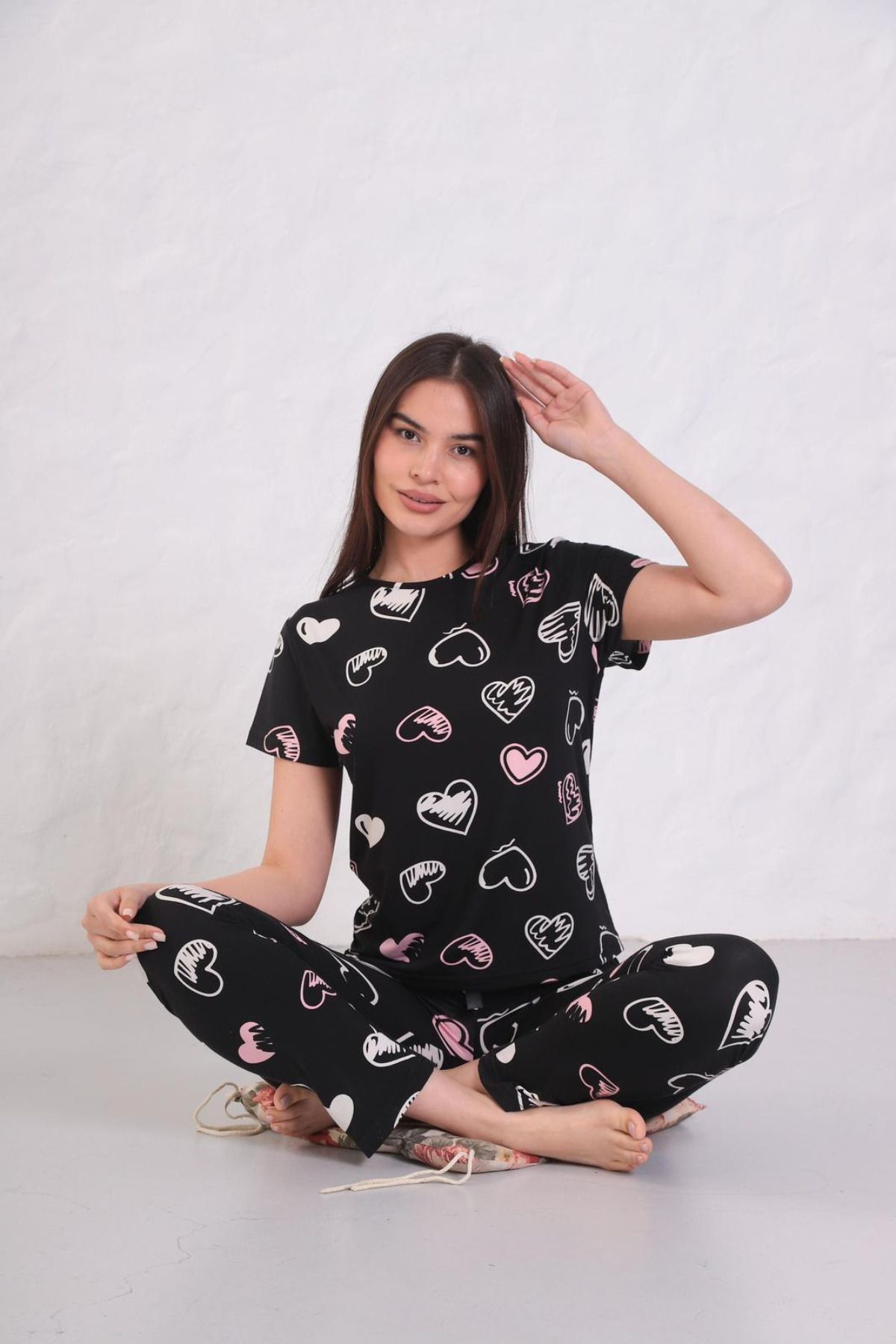 SYMPATHY Kadın Siyah Renkli Kalpli Yazlık Milan Kumaş İkili Pijama Takımı