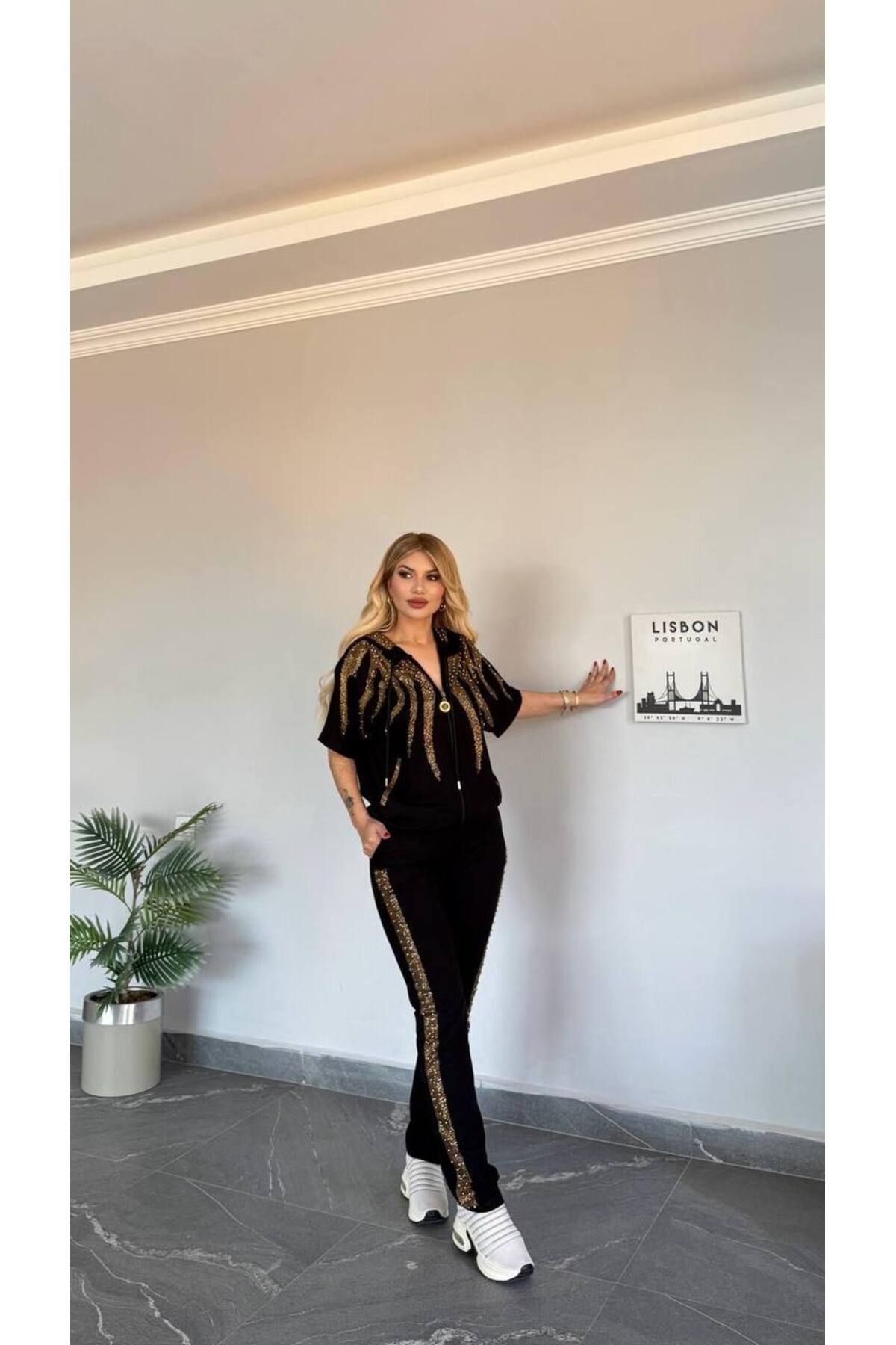 Bella Belluci Yeni Sezon Taş Baskı Şık Takım