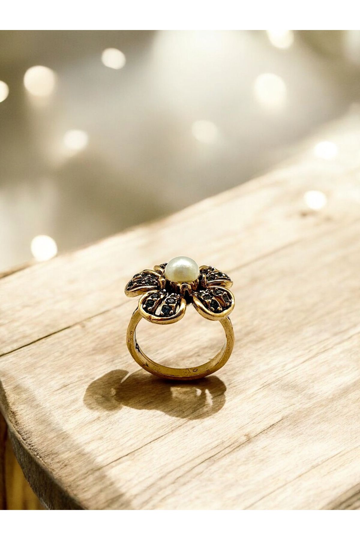 FUYA JEWELLERY İnci Detaylı Çiçek Motif Yüzük