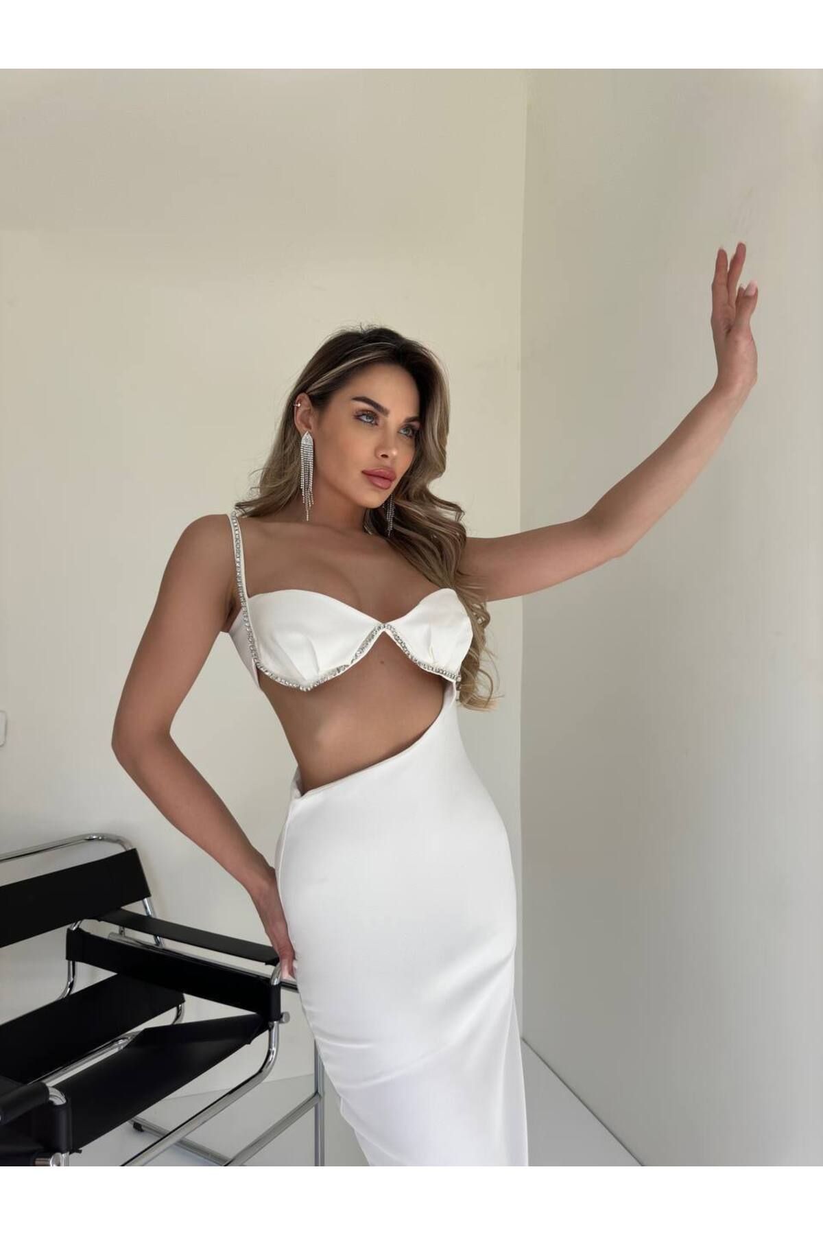 1Moda1Tarz Kadın İthal Kumaş Astarlı Taş İşlemeli Özel Tasarım Elbise