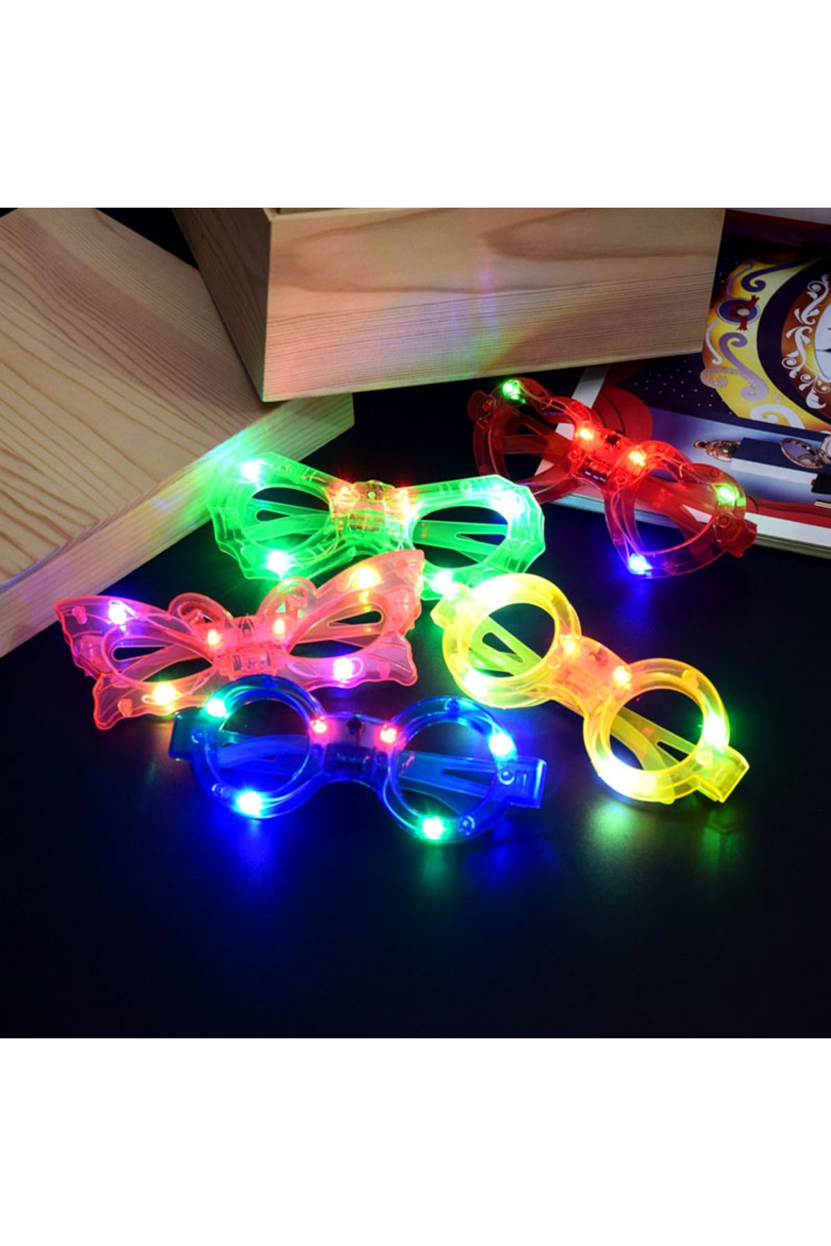 Yuba Avm NessiWorld Led Işıklı Karışık 6 Model Yanar Söner Parti Gözlüğü 12 Adet