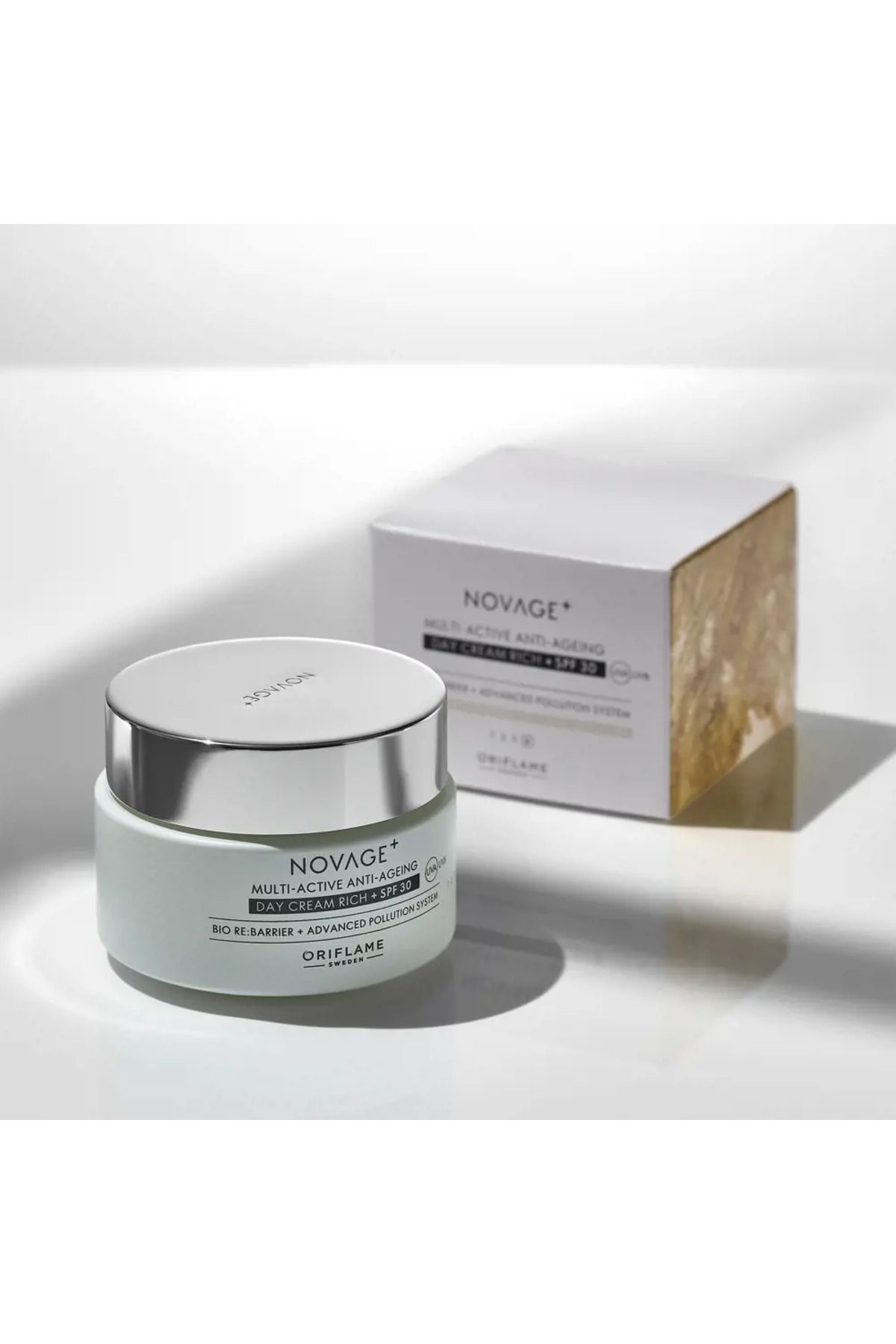 Oriflame-Cremă de zi bogată SPF 30 Novage+ Multi-Active Anti-Ageing Oriflame, reduce instantaneu ridurile 2
