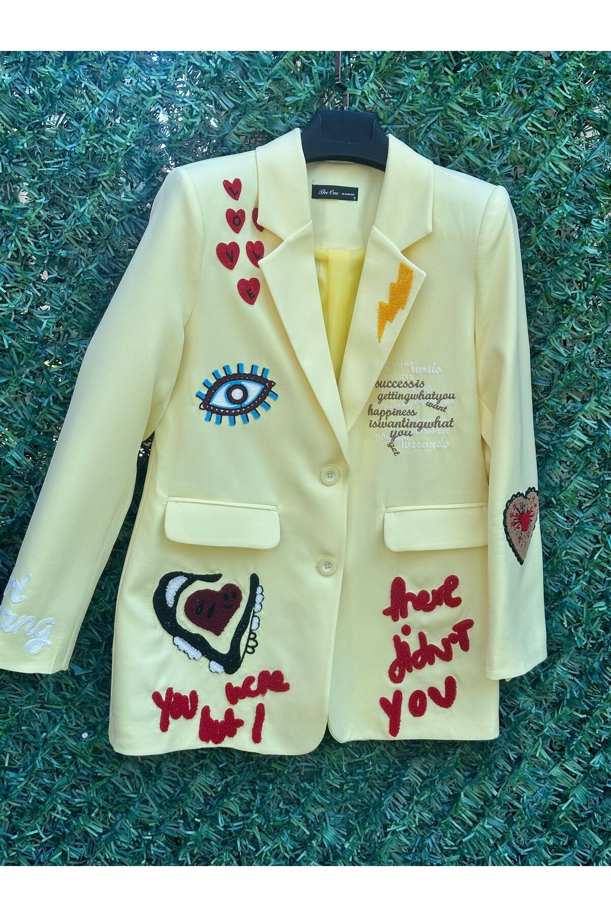 DOLCE QUEEN PUNCH DOKUMA TASARIM SARI RENKLİ KADIN BLAZER CEKET