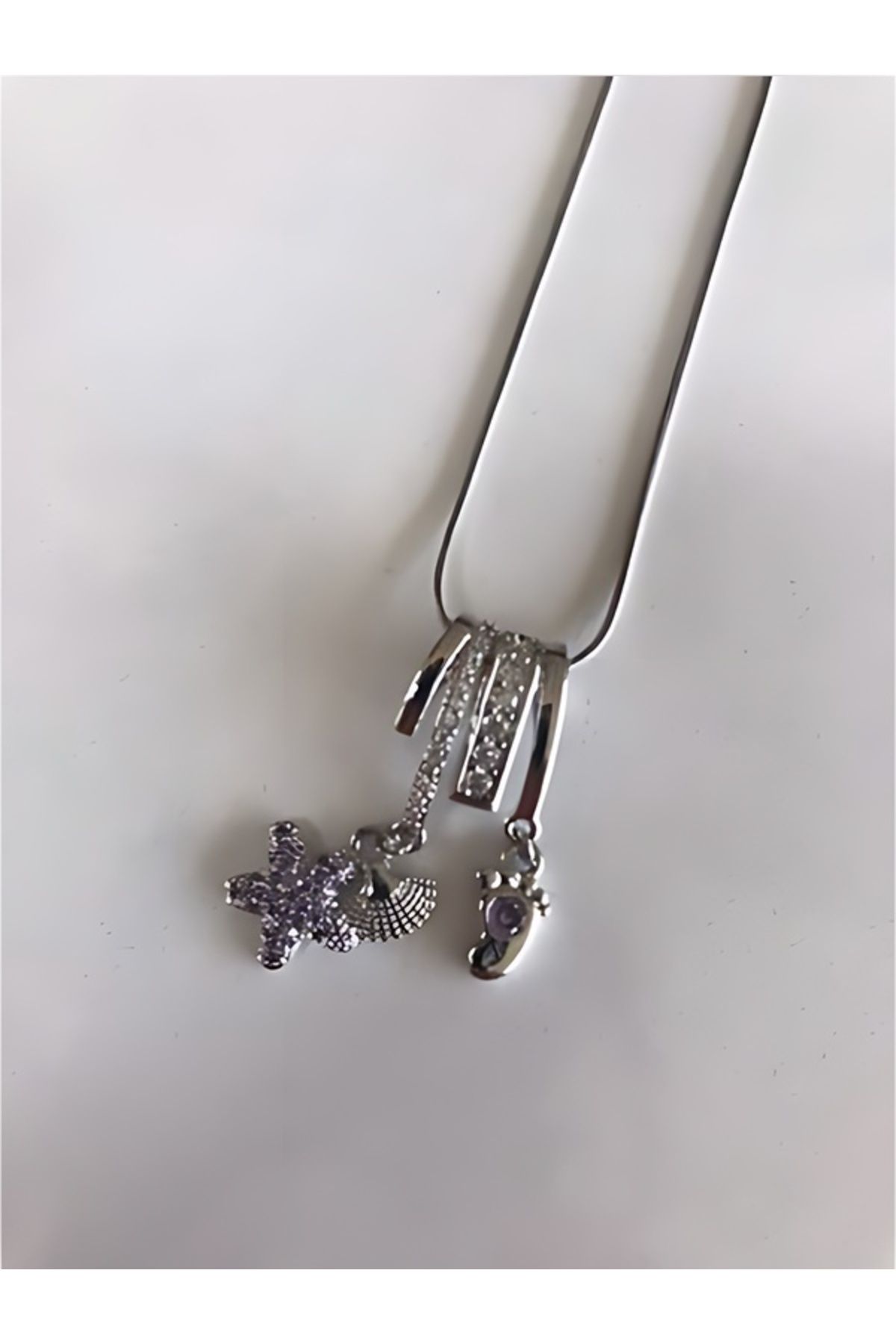 stainless steell Çelik Silver Yıldız ve Ayak izi Sallantılı Kolye