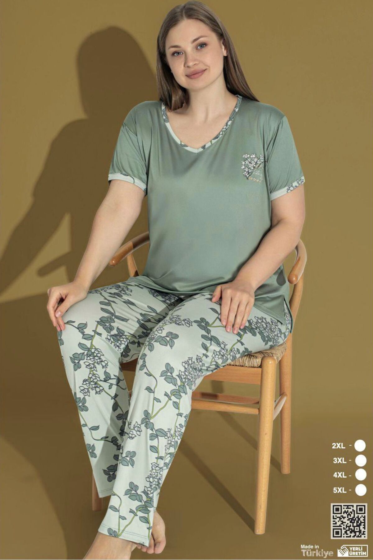 İpek Kadın Kısa Kol Büyük Beden V Yaka Pijama Takımı