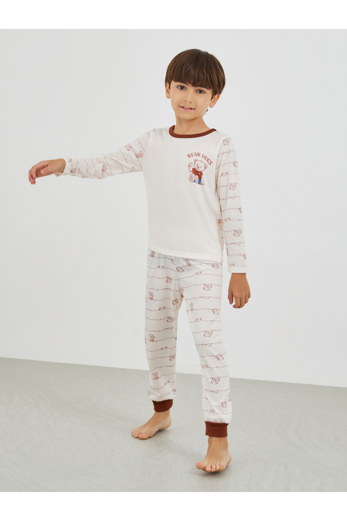 Styli Printed Long Sleeve T-Shirt and Jogger Pyjama Set