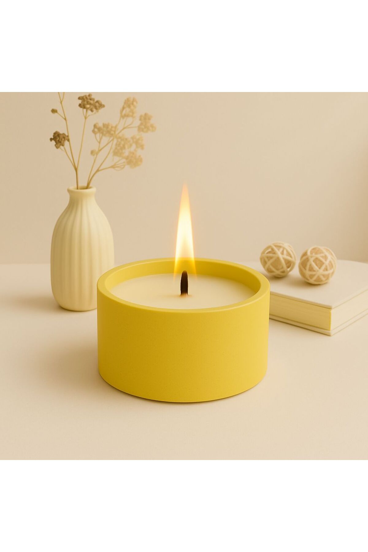 Home 🕯️ Color Flame – Sarı Beton Mum