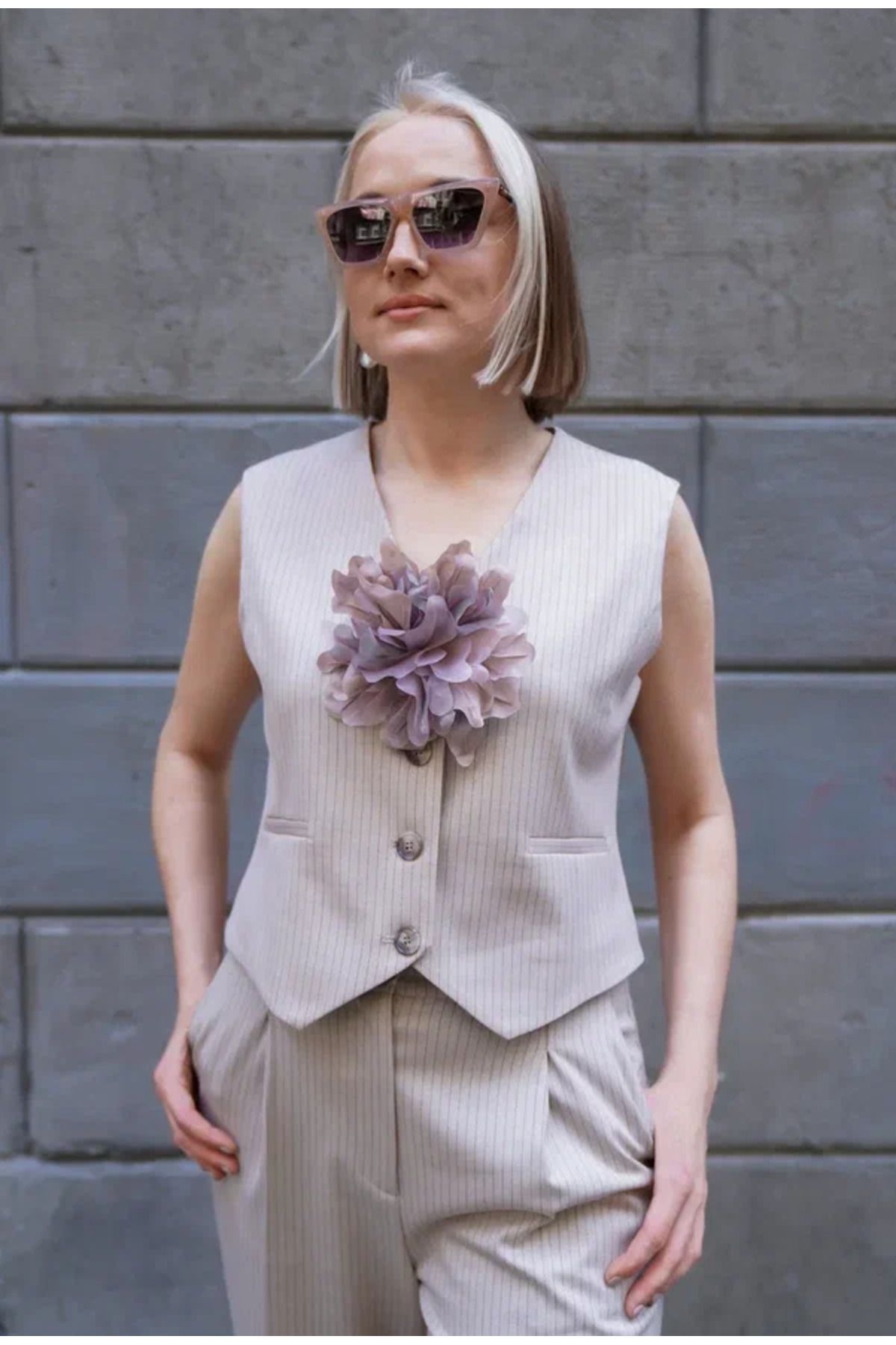Anna Larina Tekstil çiçek broşu Toz Pembe çiçek broş