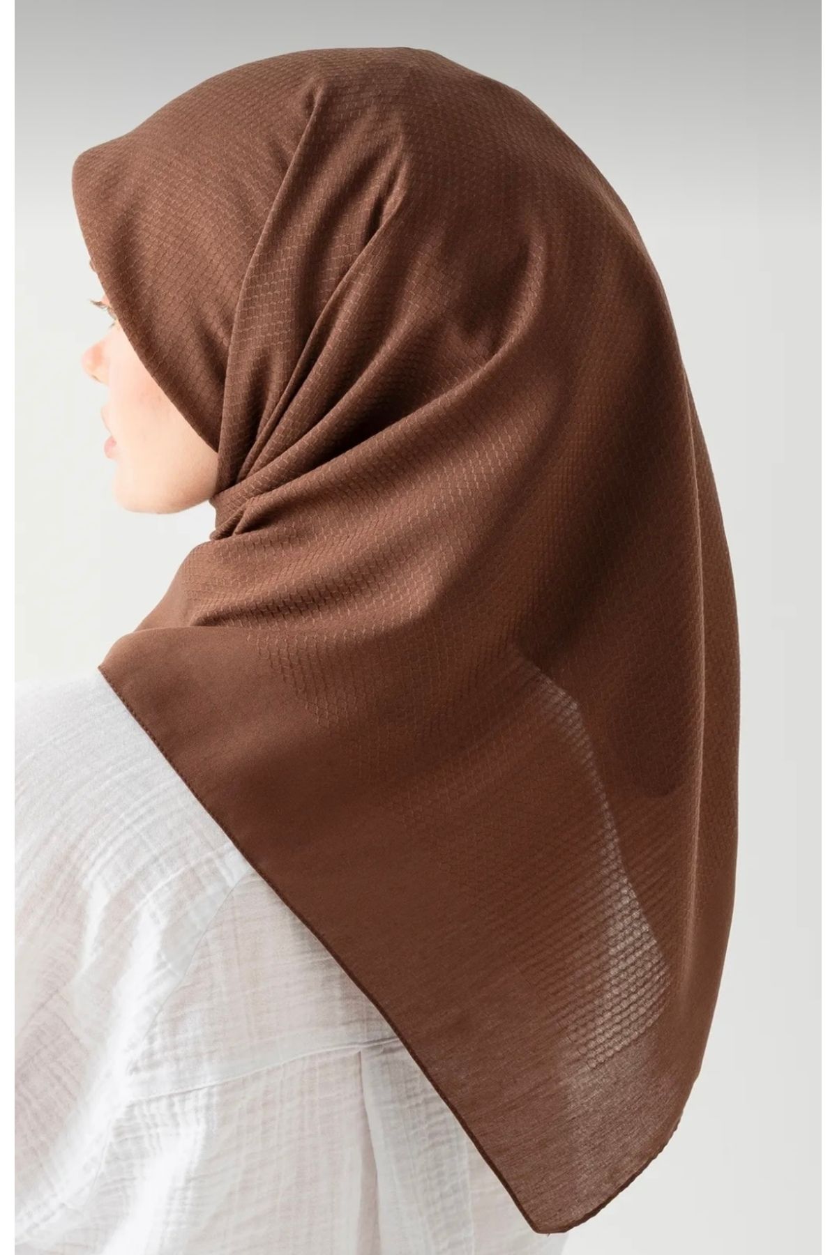 Minii Tuhafiye Jakarlı Pamuk Eşarp - 100x100 cm, Düz Desen, Soft Pamuk Eşarp, Şık Görünüm