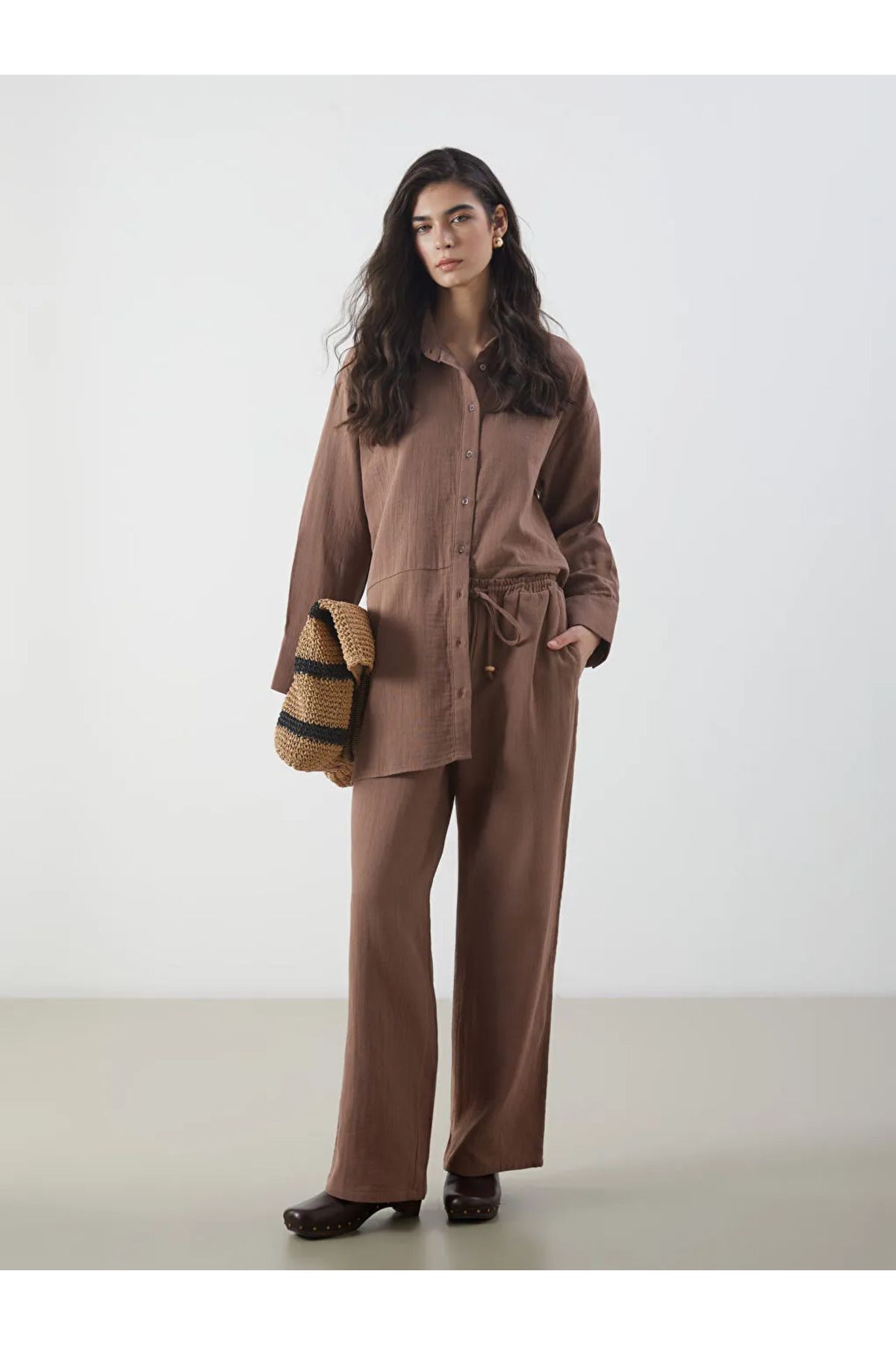 LC Waikiki LCW Modest Kahverengi Beli Lastikli Geniş Paça Müslin Kadın Pantolon