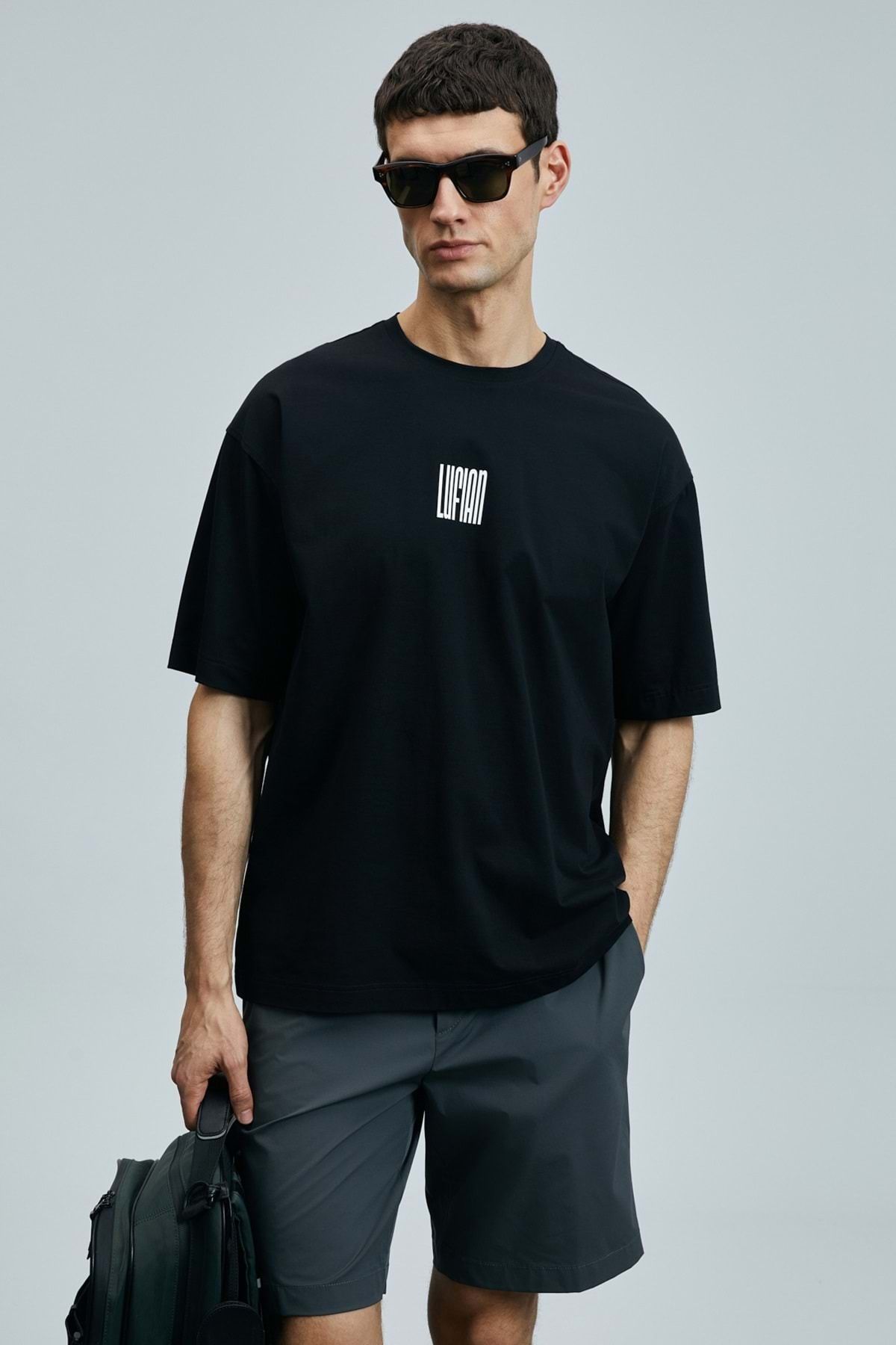 Kocamanlar Ayakkabı Lufian 111020245 Helıx Modern Grafik T- Shirt Erkek Tişort SİYAH