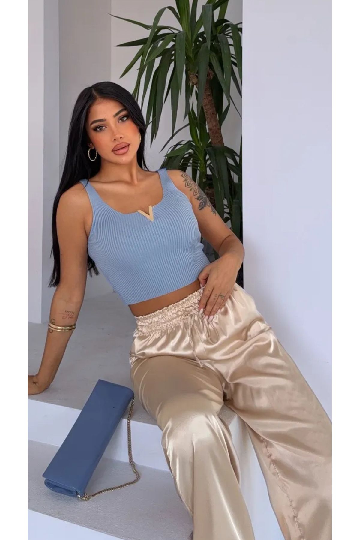 Noi Belis Askılı Aksesuar Detaylı Crop Boy İnce Yazlık Bluz SS25BZ0014