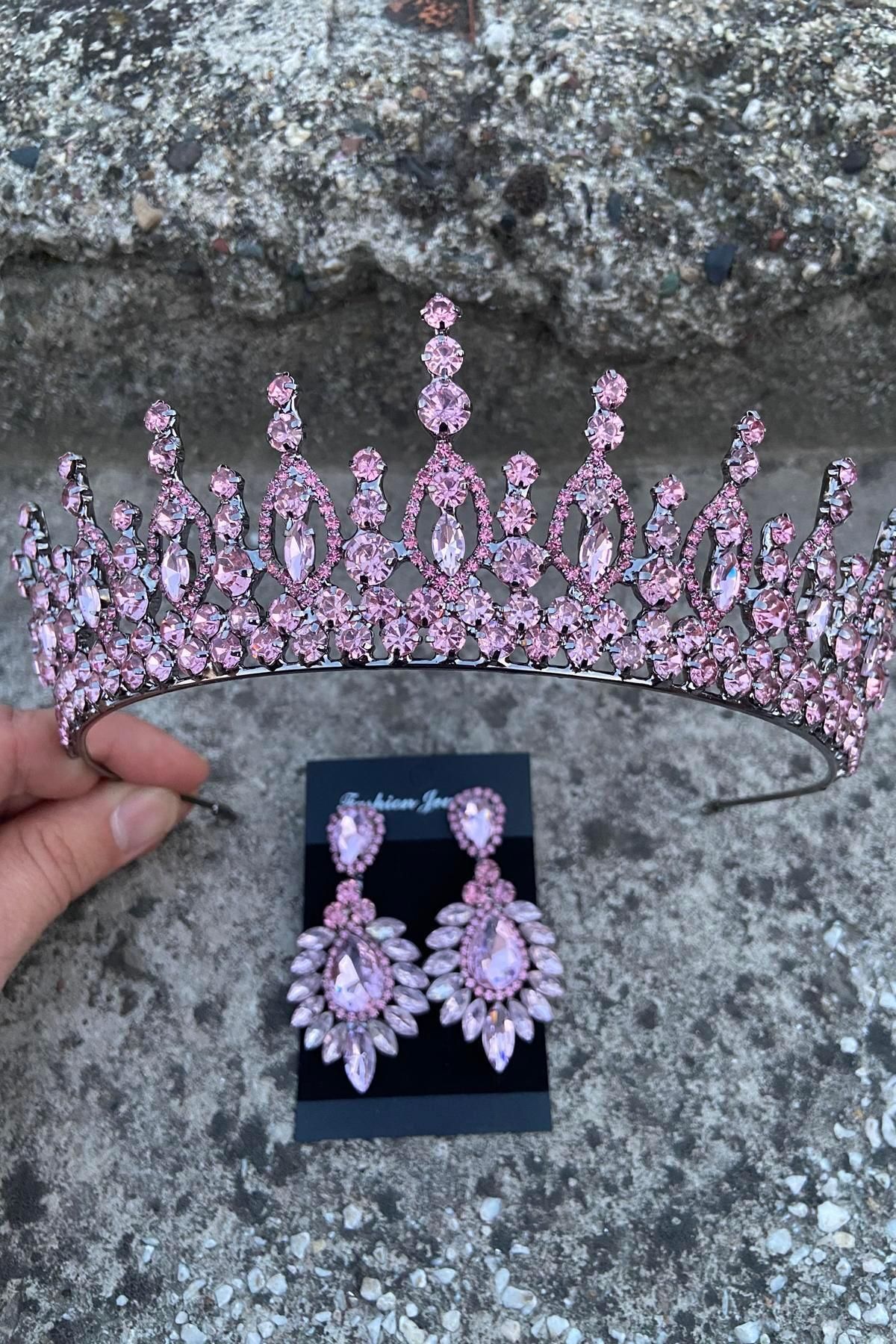 Hobigram Abrienda Pembe Gelin Kına Tacı Özel Gün Aksesuar Kadın Taç Ve Geniş Mekik Küpe Takımı