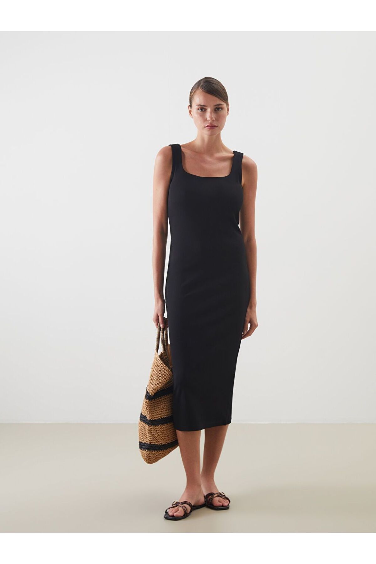 LC Waikiki LCW Vision Kare Yaka Bodycon Elbise