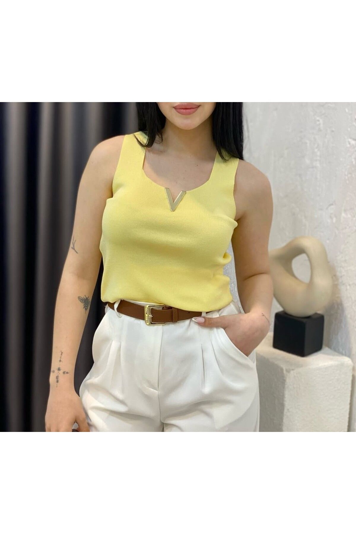 Çınar boutique V Toka Detaylı Tişört