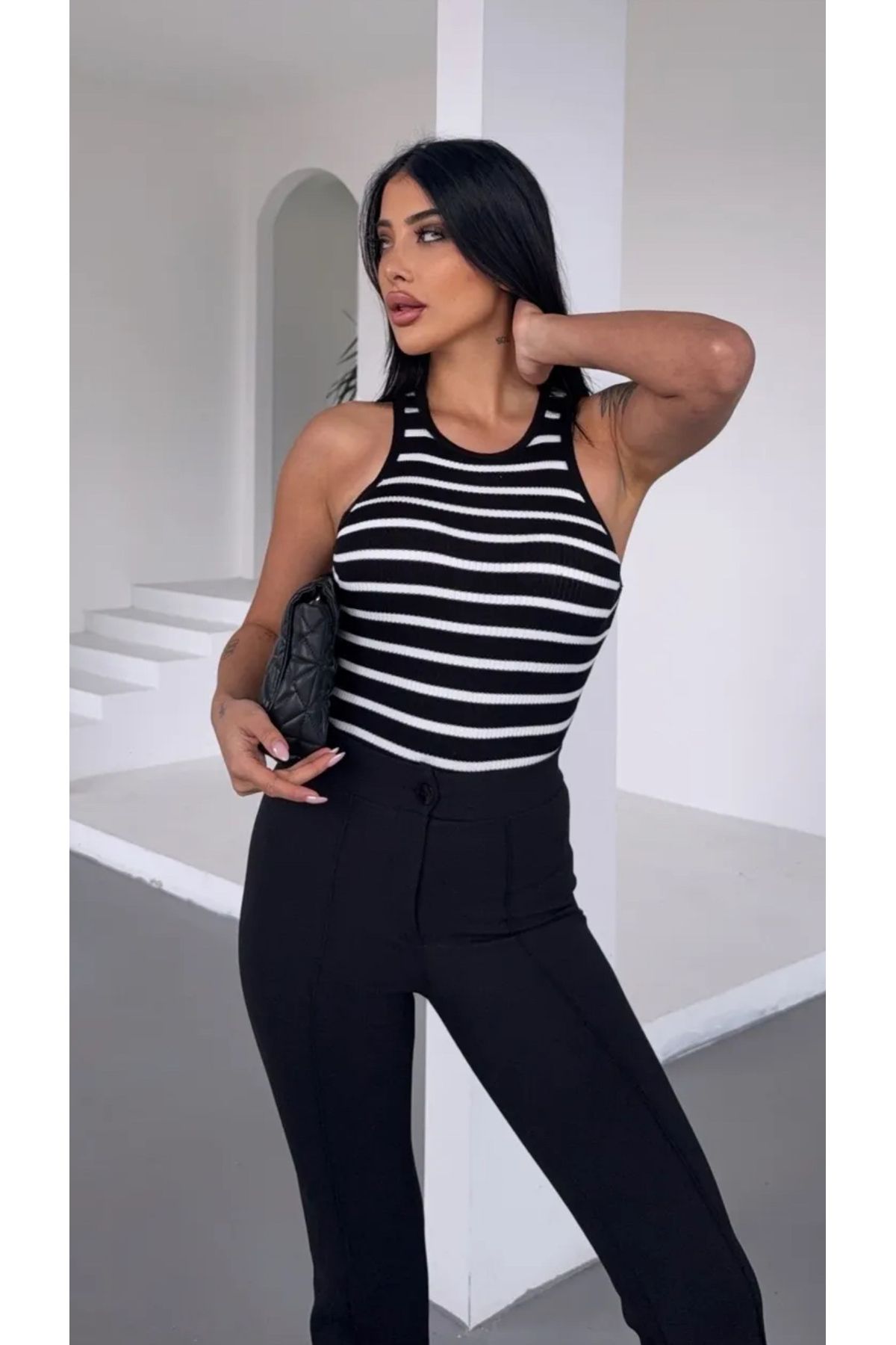 Noi Belis Fitil Örgü Detaylı Sıfır Kol İnce Yazlık Bluz SS25BZ0017