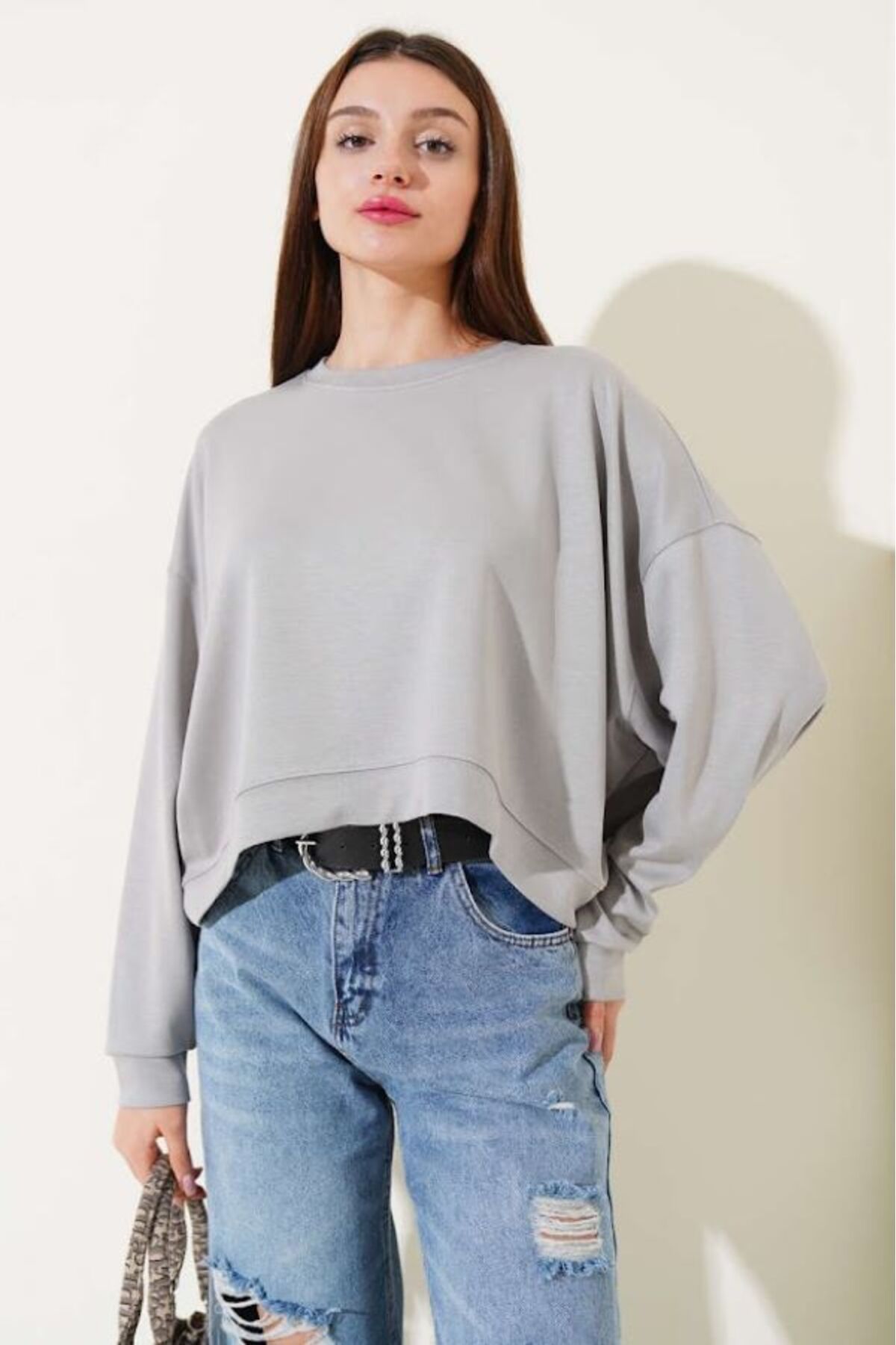 boutich KADIN OVERSİZE BASİC SWEATSHİRT