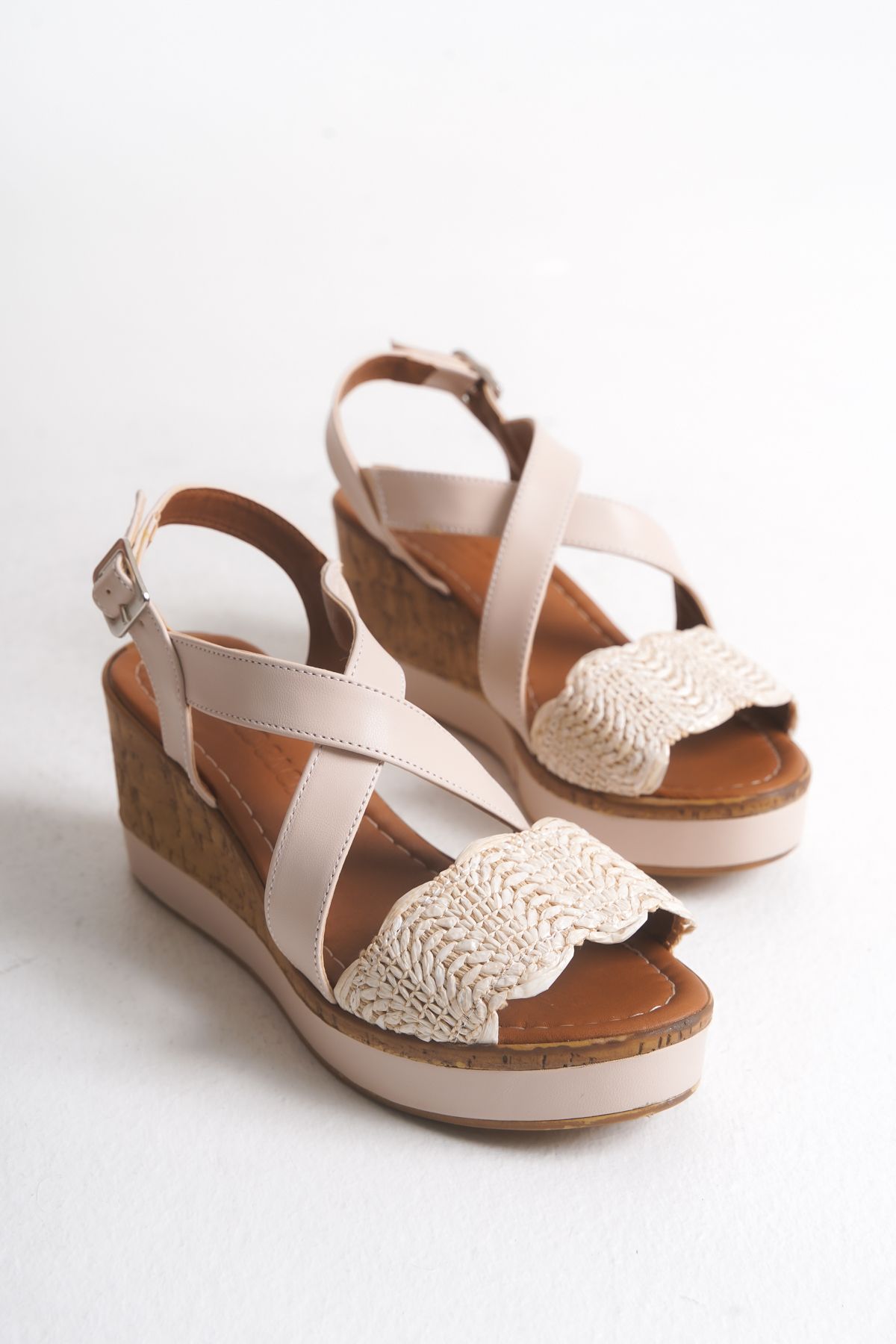 Shoesers Kadın Özel Tasarım Hasır Bantlı Dolgu Topuklu Ayakkabı, Casual Hasır Sandalet