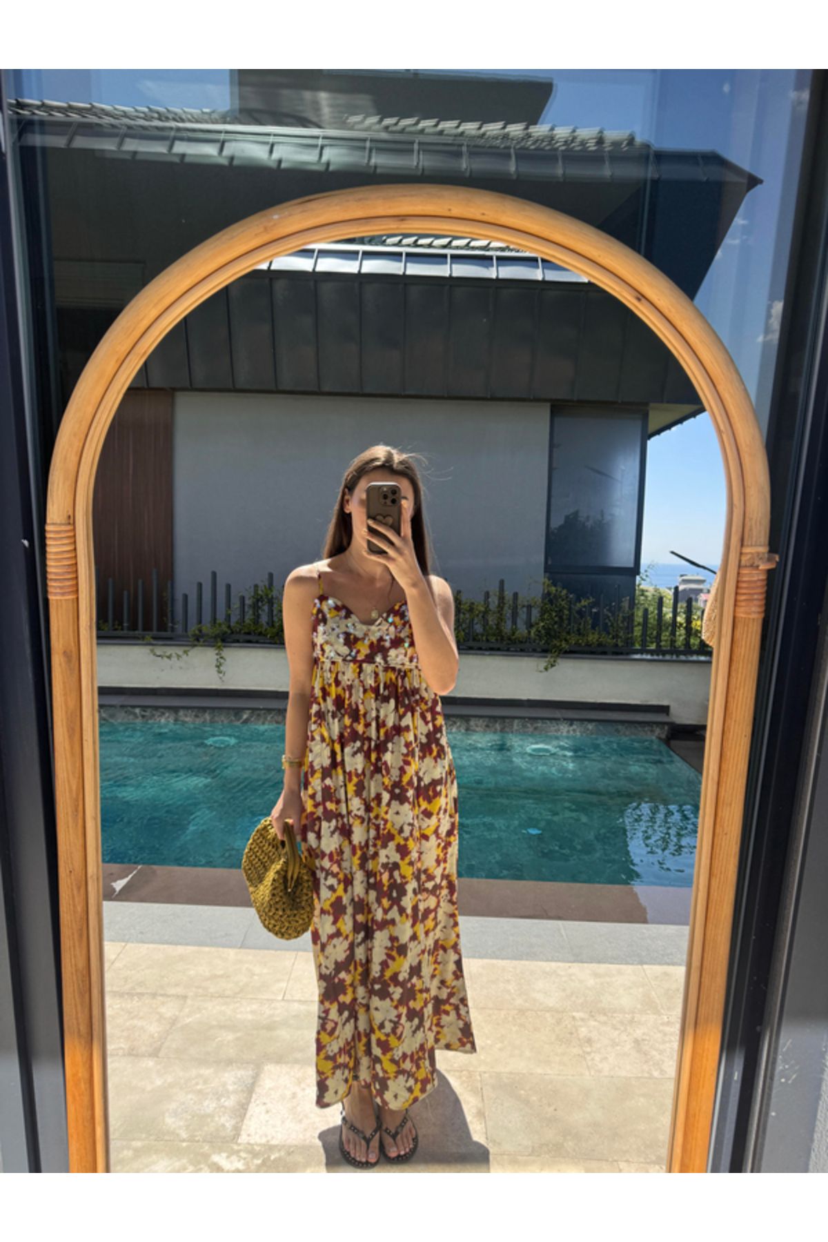 Kese Fashion Store Önü Pul İşlemeli Ayarlanabilir Askılı Desenli Elbise