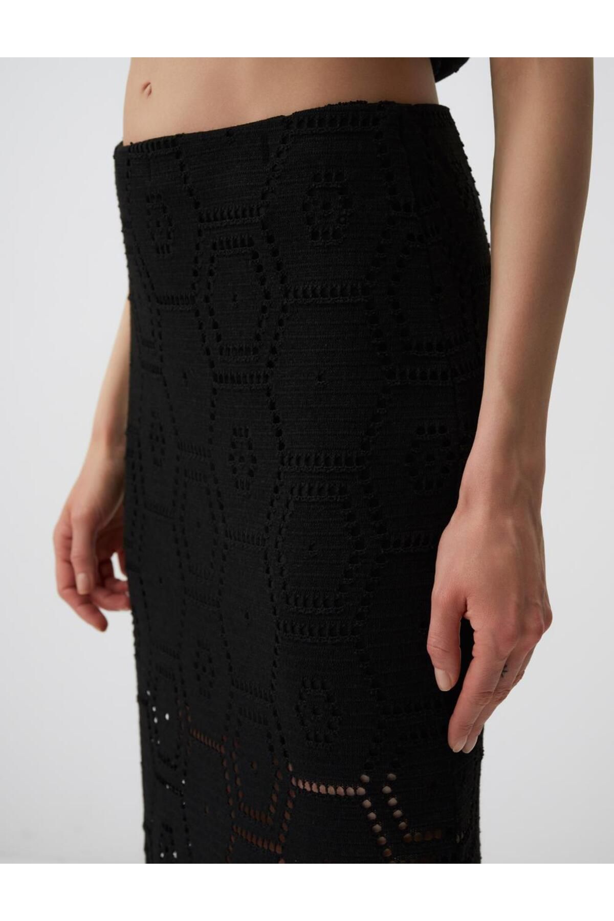 Jimmy Key-Regular Waist Openwork Midi Skirt 4