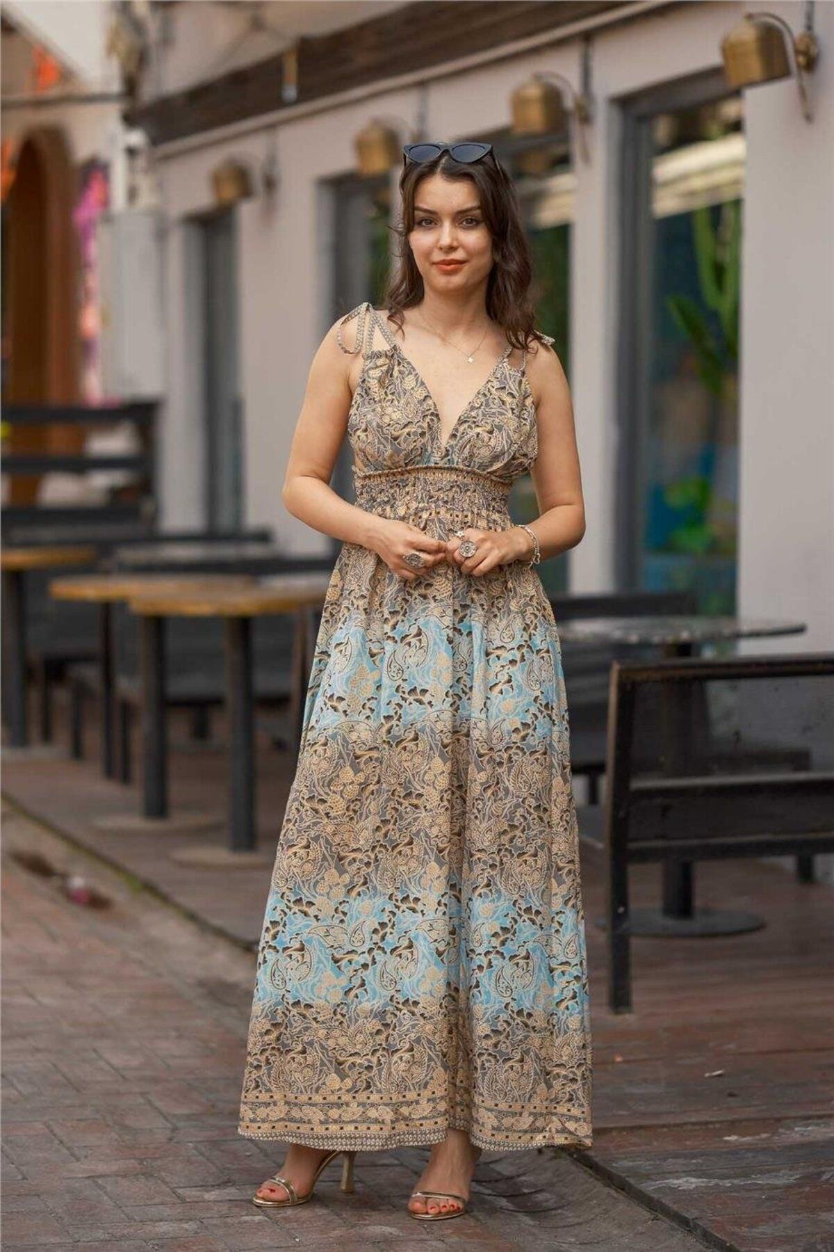 Miss Boheme Kahverengi Askılı Gold Detaylı Sırtı Açık İpek Elbise