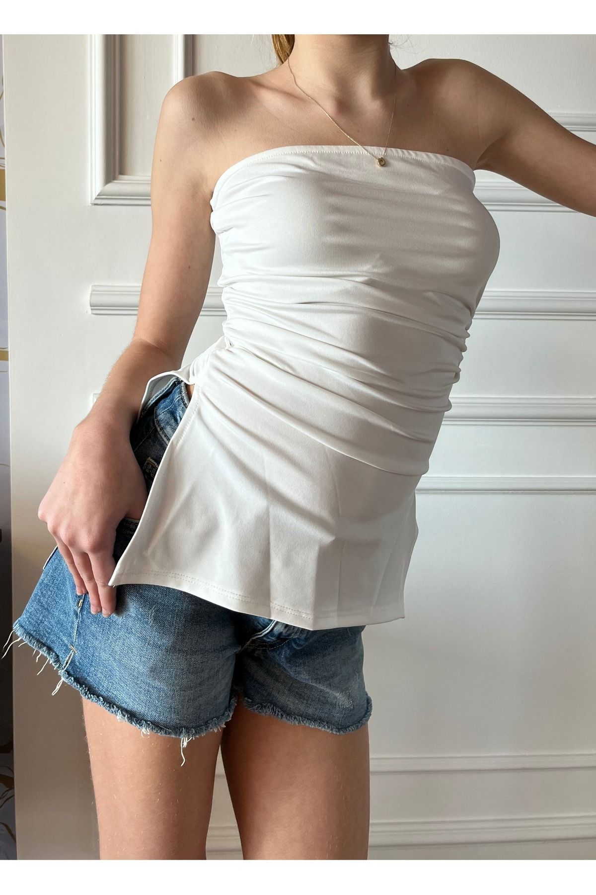 By Lurena Yanları Yırtmaçlı Straplez Bandeau Bluz