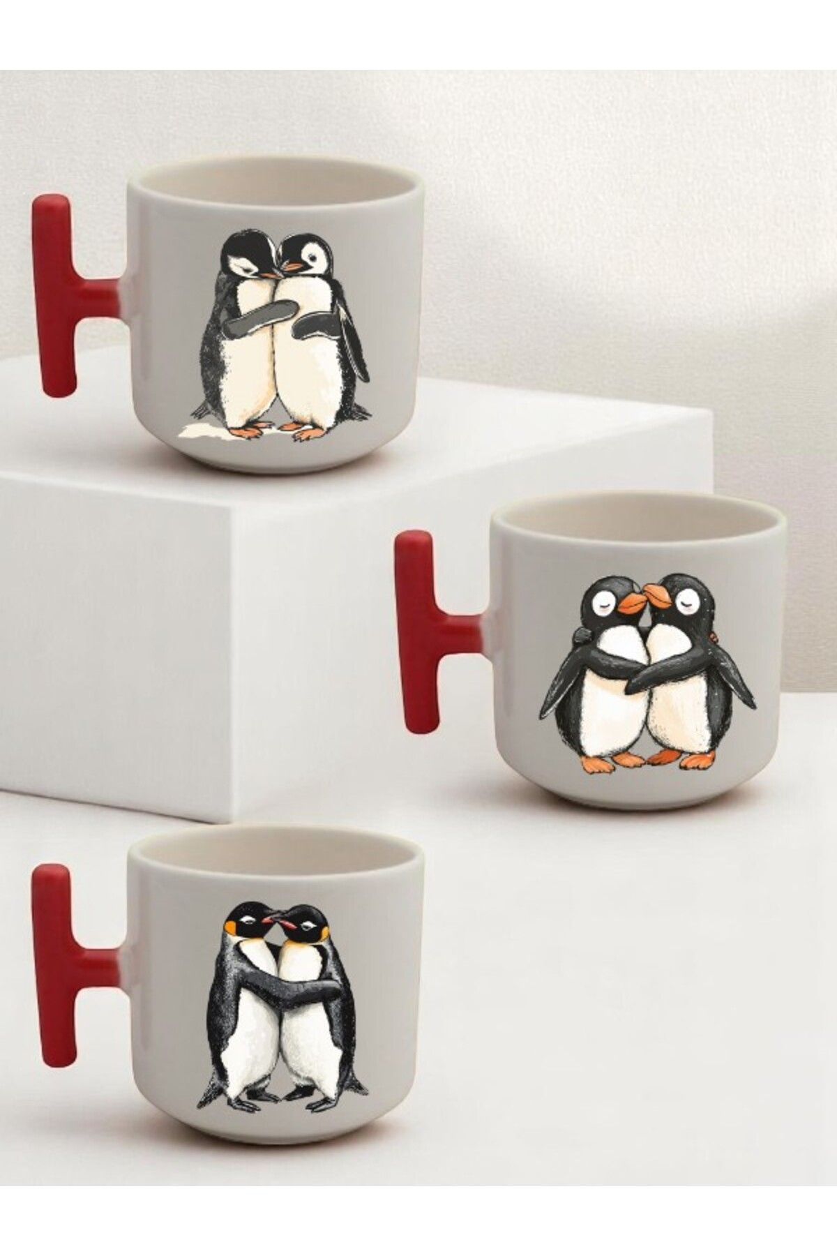 lili hediyelik Penguen Baskılı 3'lü Kırmızı Kulplu Kupa Bardak
