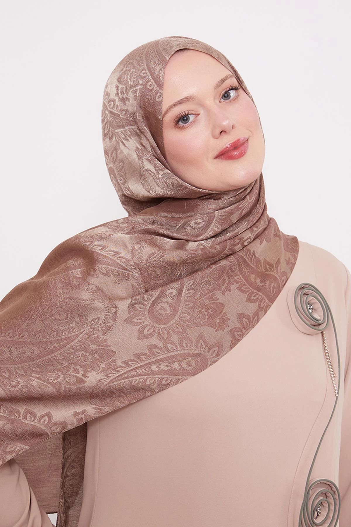 Levidor-Ethnic Pattern Italian Jacquard Shawl 3