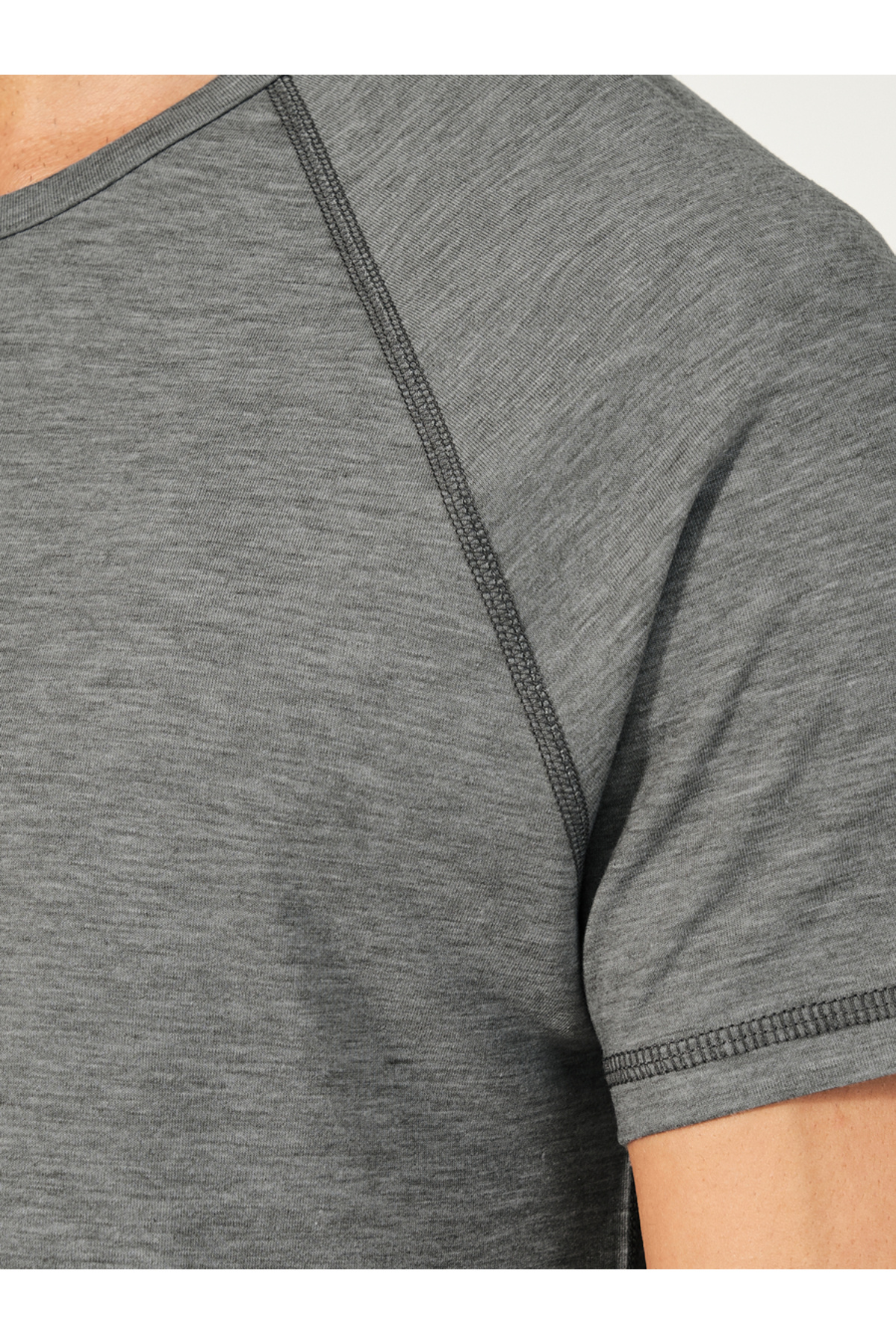 Styli-Melange Knit Stretch Raglan Workout T-Shirt 3