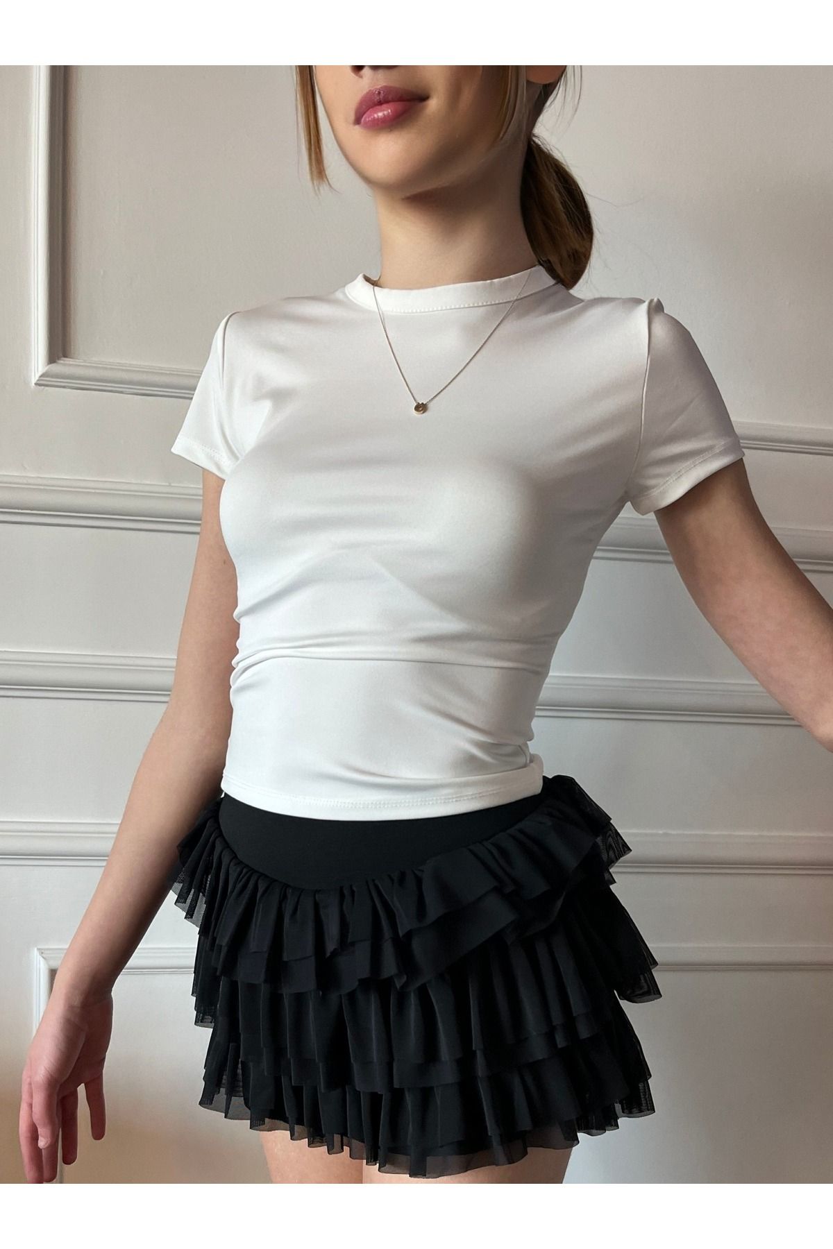 By Lurena Bisiklet Yaka Basic Kısa Kollu Bluz