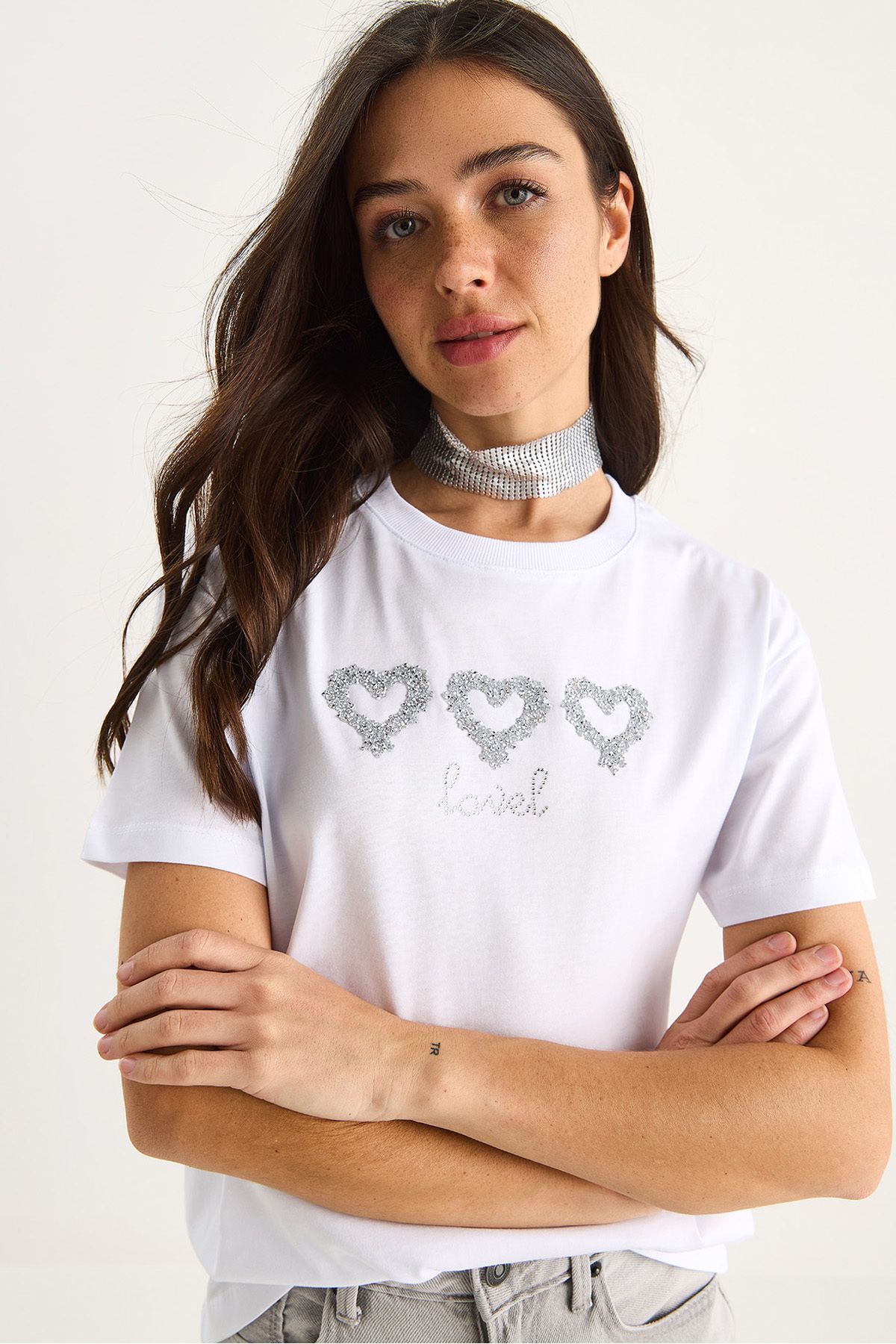 Bianco Lucci Kadın Taşlı Kalp Aksesuarlı Normal Kalıp Pamuklu T-Shirt 60602069