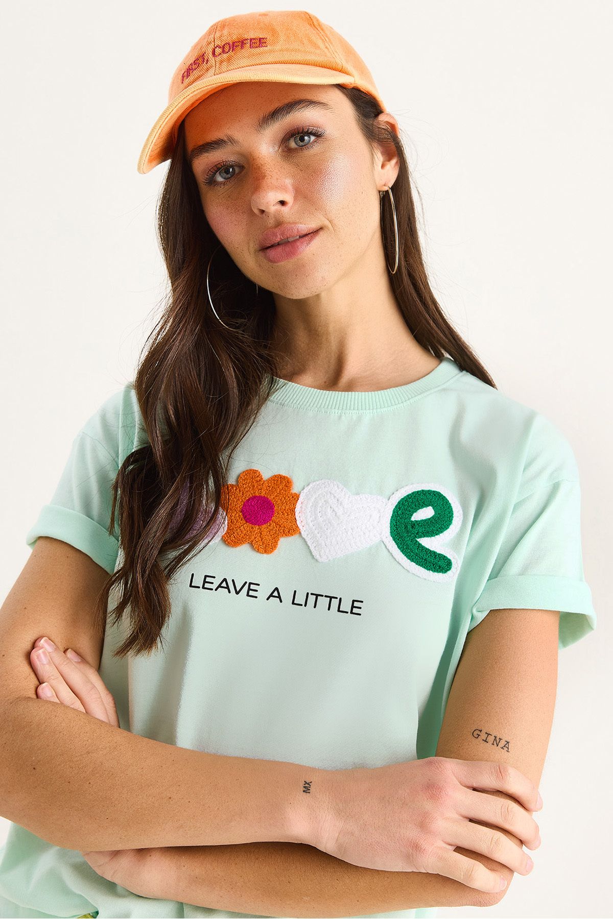 Bianco Lucci Kadın Love Aksesuarlı Normal Kalıp Pamuklu T-Shirt 60602070