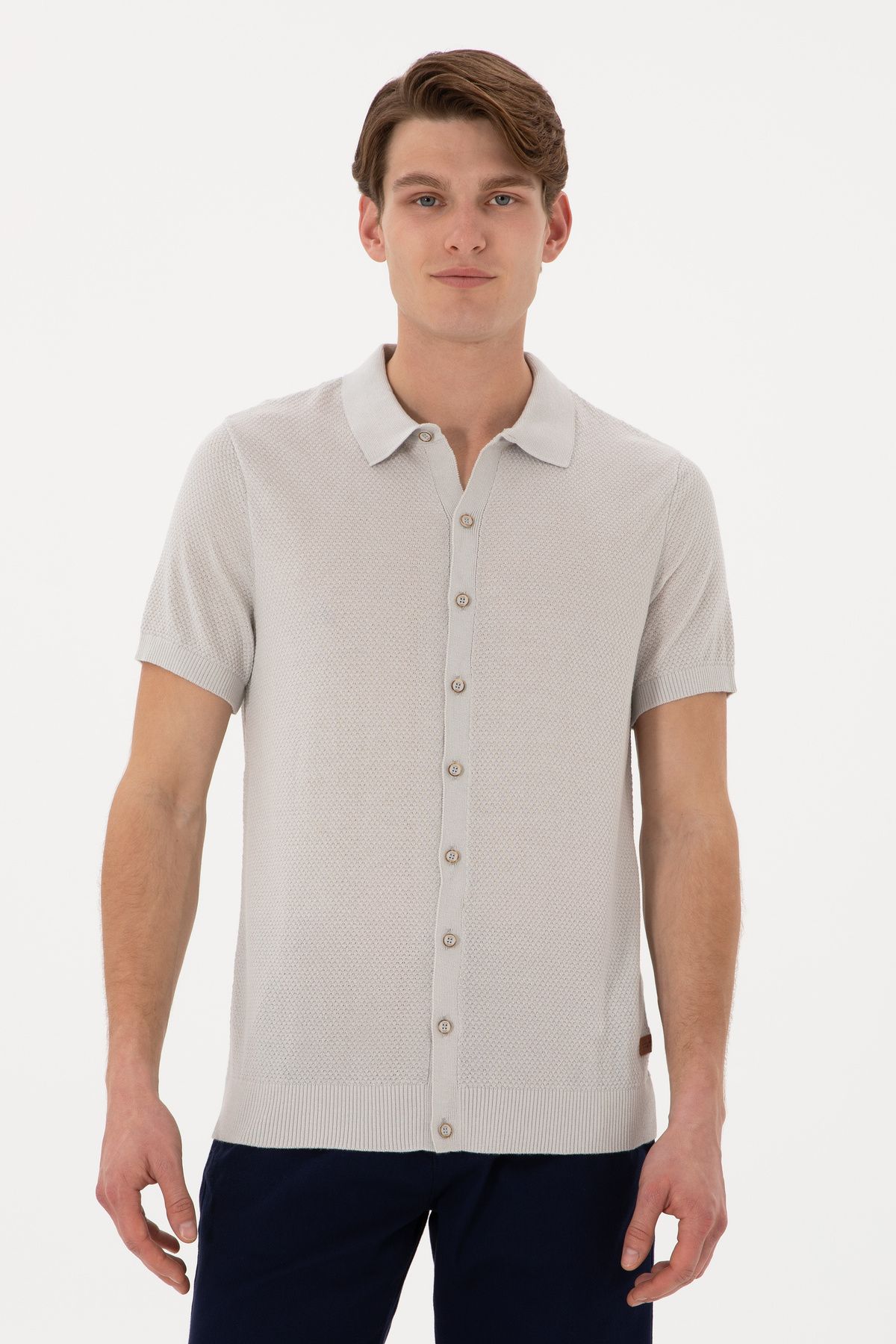 U.S. Polo Assn. Erkek Regular Fit Açık Gri Düğmeli Triko Tişört 50306455-VR001