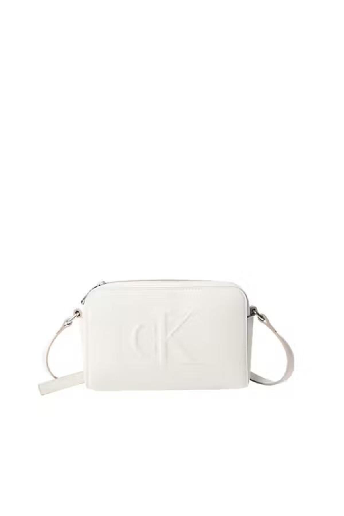 Calvin Klein SCULPTED EW CAMERA BAG20