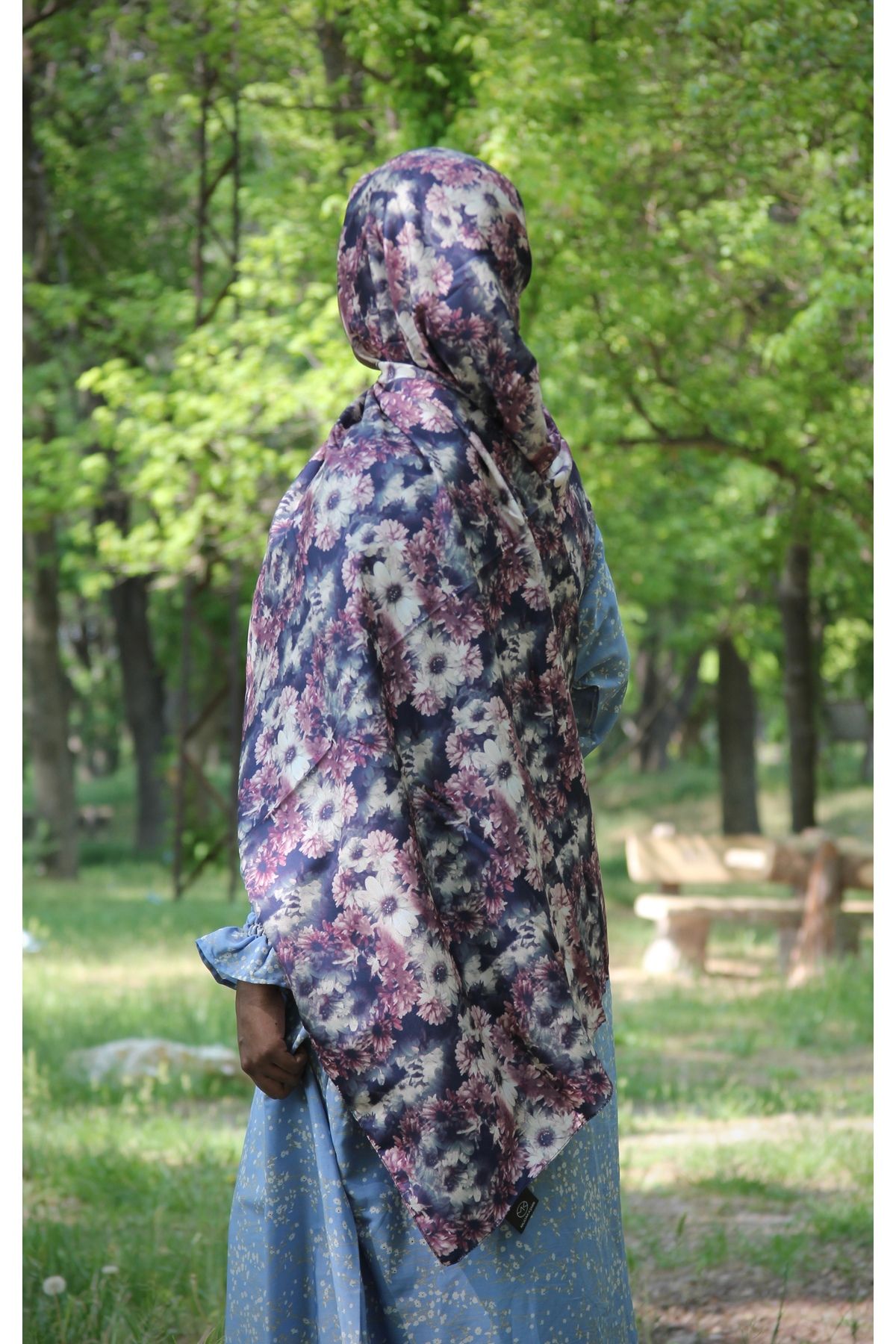 SARA SCARFS DAİSY DESEN TWİLL ŞAL