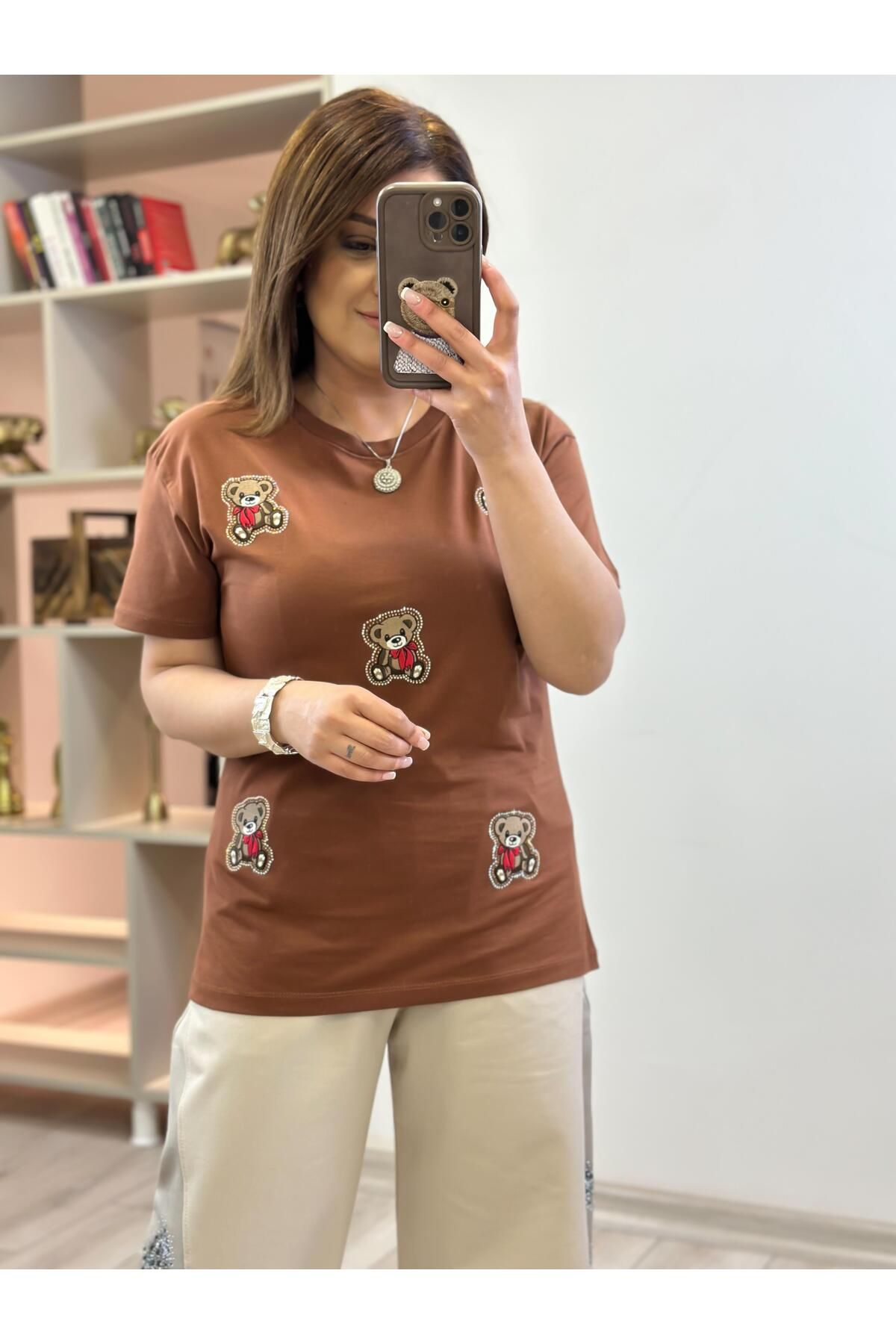 MELTEM TUĞAN Ayı Baskılı Tshirt KAHVE