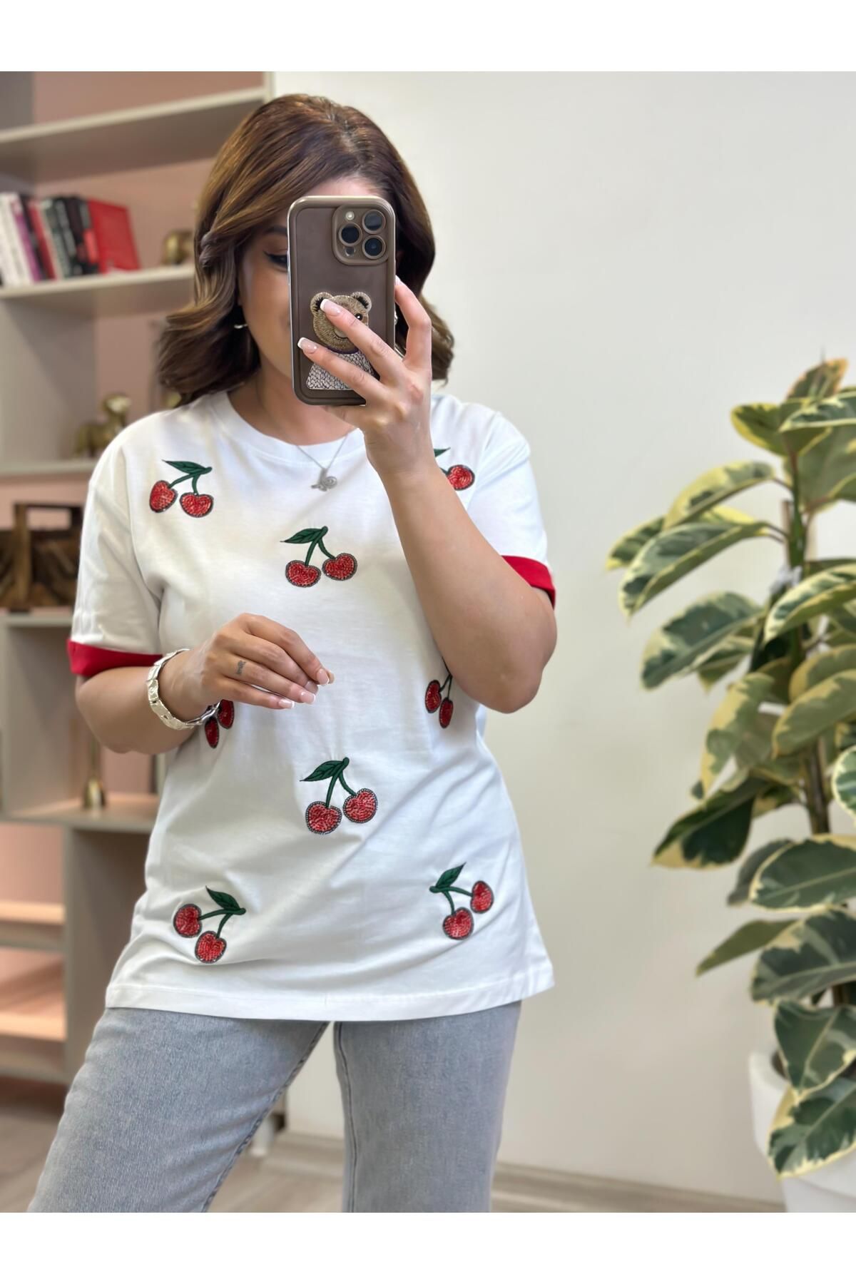 MELTEM TUĞAN Kiraz Detaylı Tshirt BEYAZ