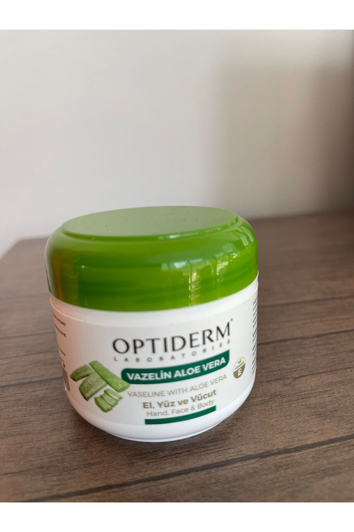 wicromed VAZELİN ALOE VERA 100 ML