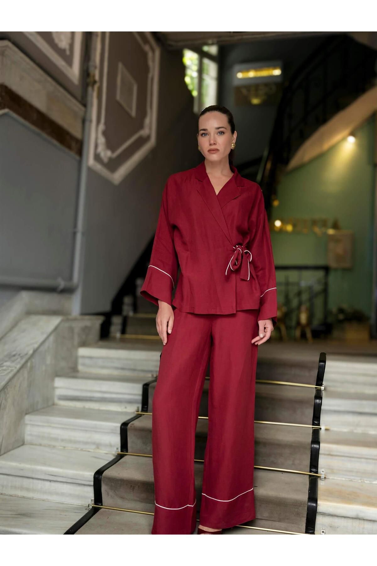 Coral Paçası Çımalı Bağlamalı Bluz Pantolon Takım Bordo
