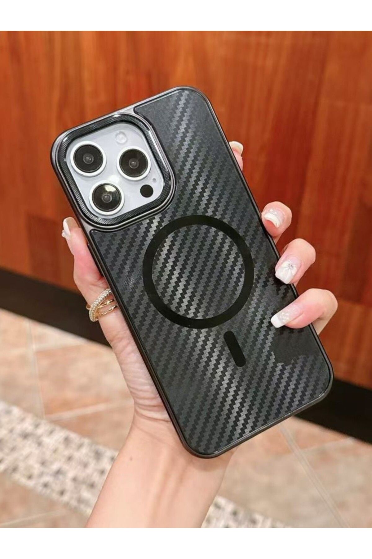 Paladyum Case iPhone 16 Pro Max Uyumlu Titanyum Siyah Karbon Fiber MagSafe Özellikli Kılıf