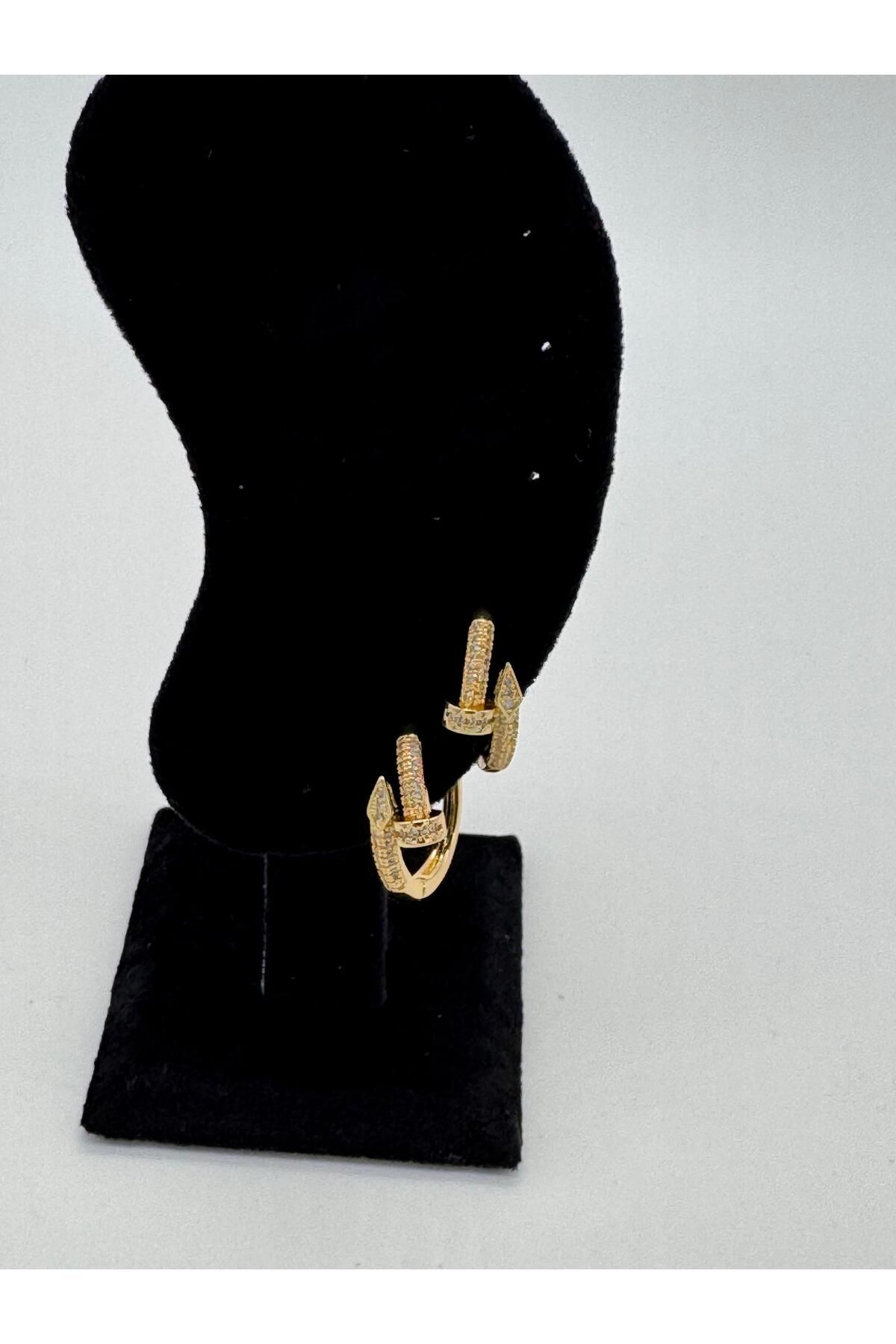 MODA KADIN ALTIN KAPLAMA ÇELİK ZARİF ÇELİK KÜPE