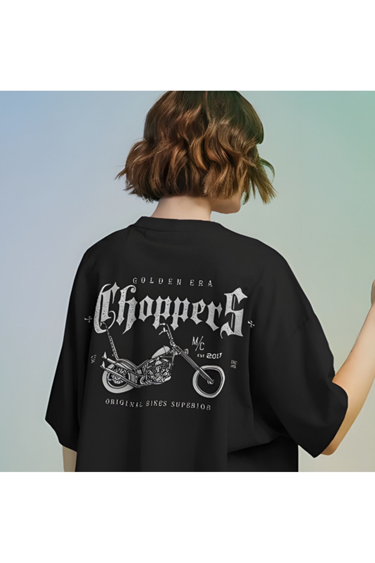 Lemur'ful Choppers Outfit Baskılı Oversize Siyah Tişört