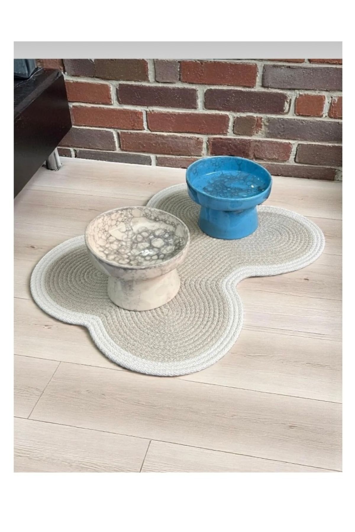Görgül Kedi Köpek Dekoratif Mama Su Kabı Altlığı