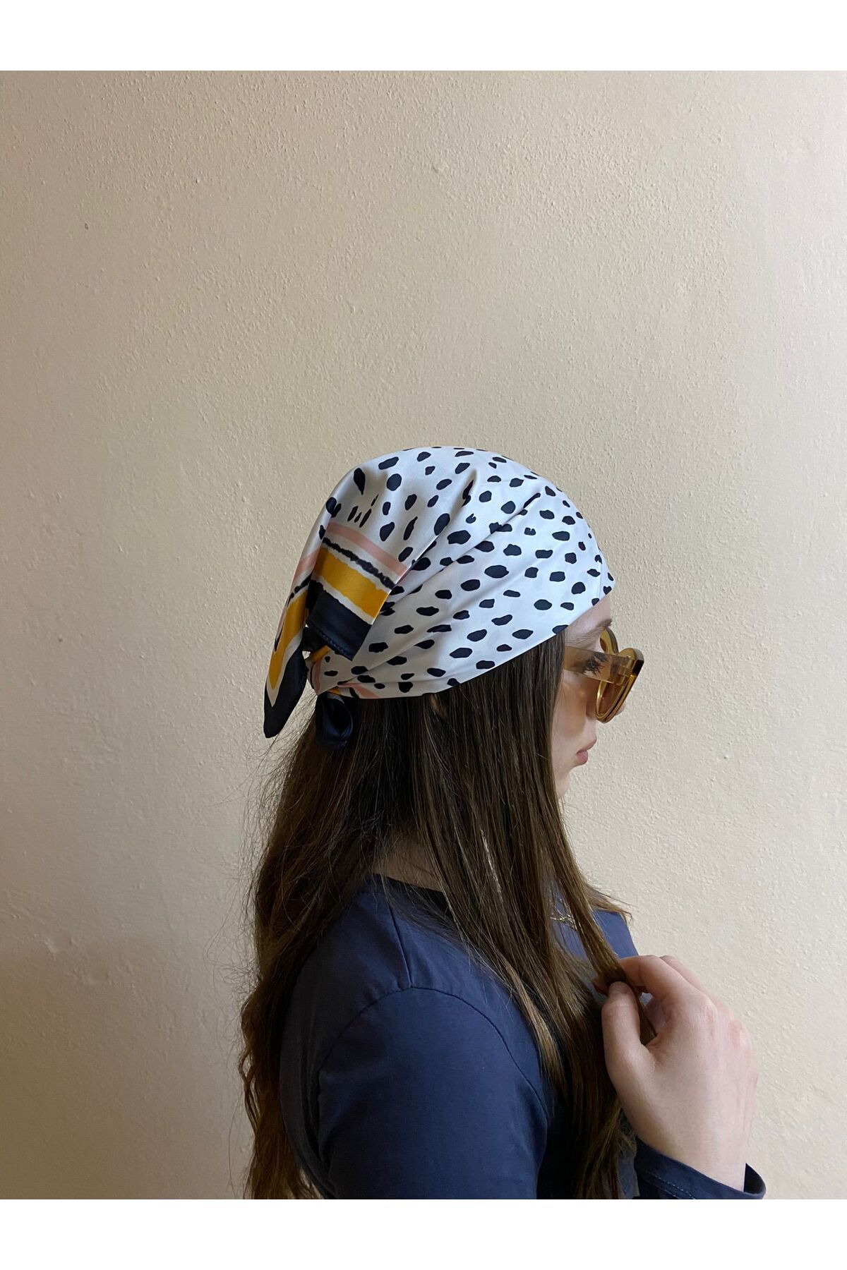 sema aksesuar Siyah Beyaz Nokta Desenli Fular - Bandana - Hediyelik