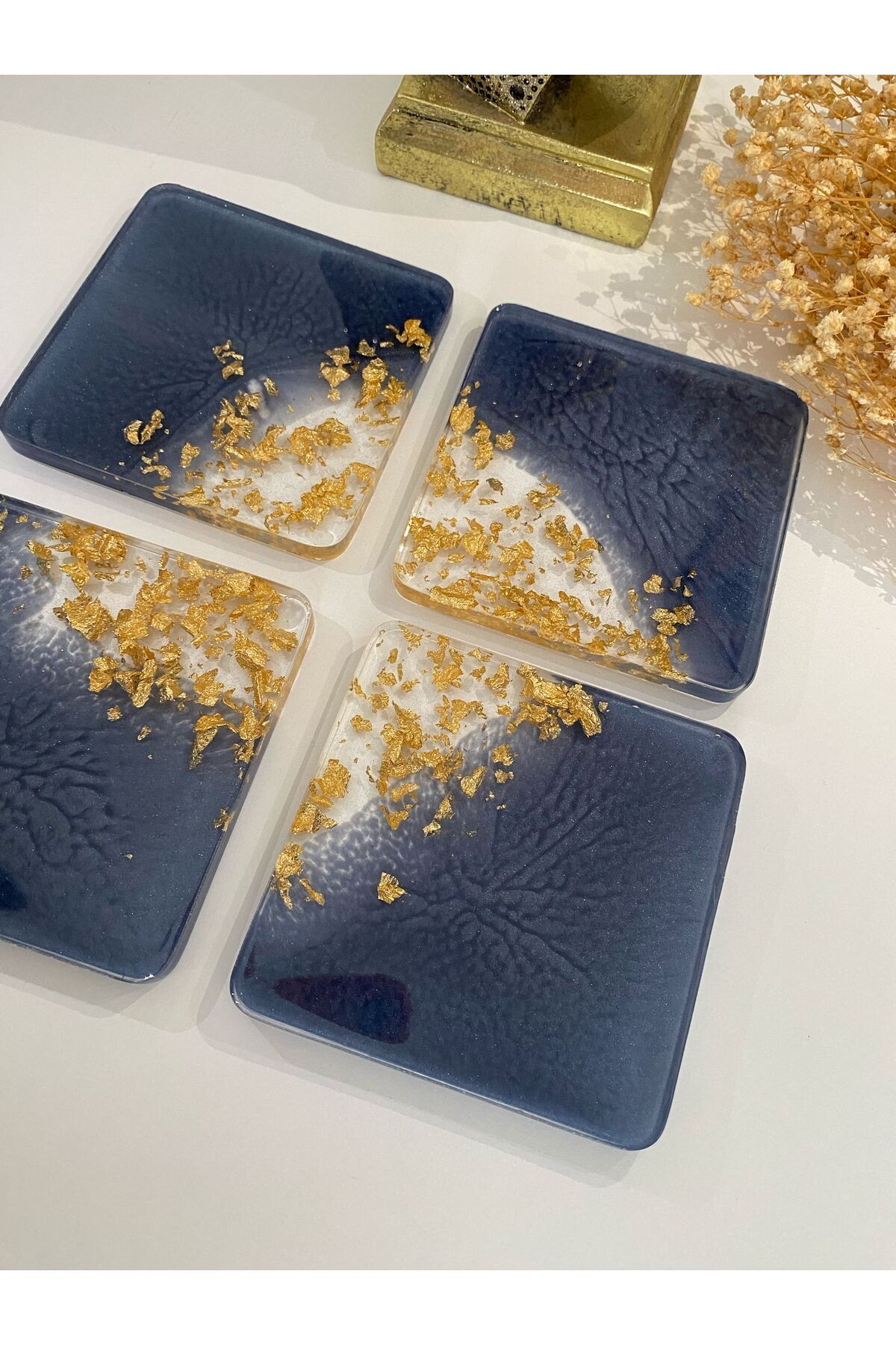 demet art studio Lacivert Altın Varaklı Kare Epoksi Bardak Altlığı – 4’lü Set