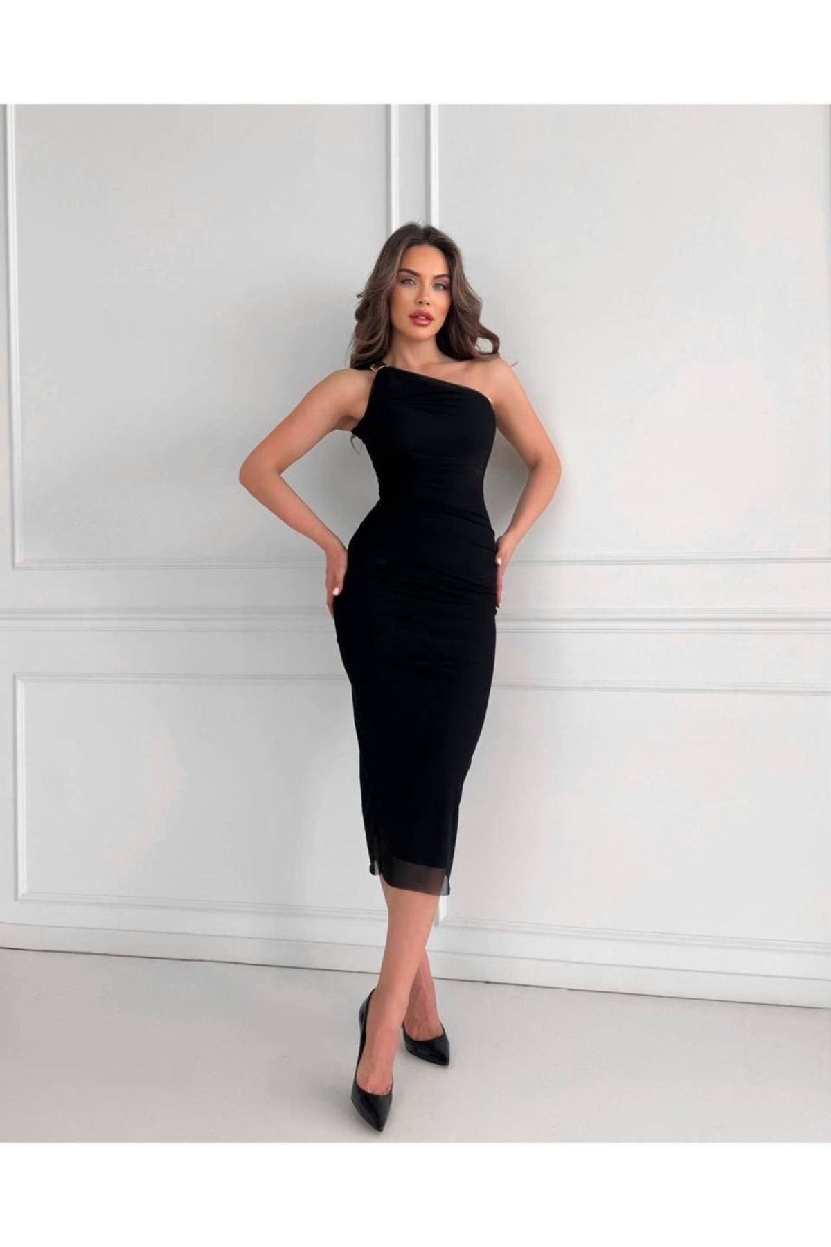 KOSHKA MODA Siyah Tek Omuz Toka Detay Midı Boy Tül Elbise
