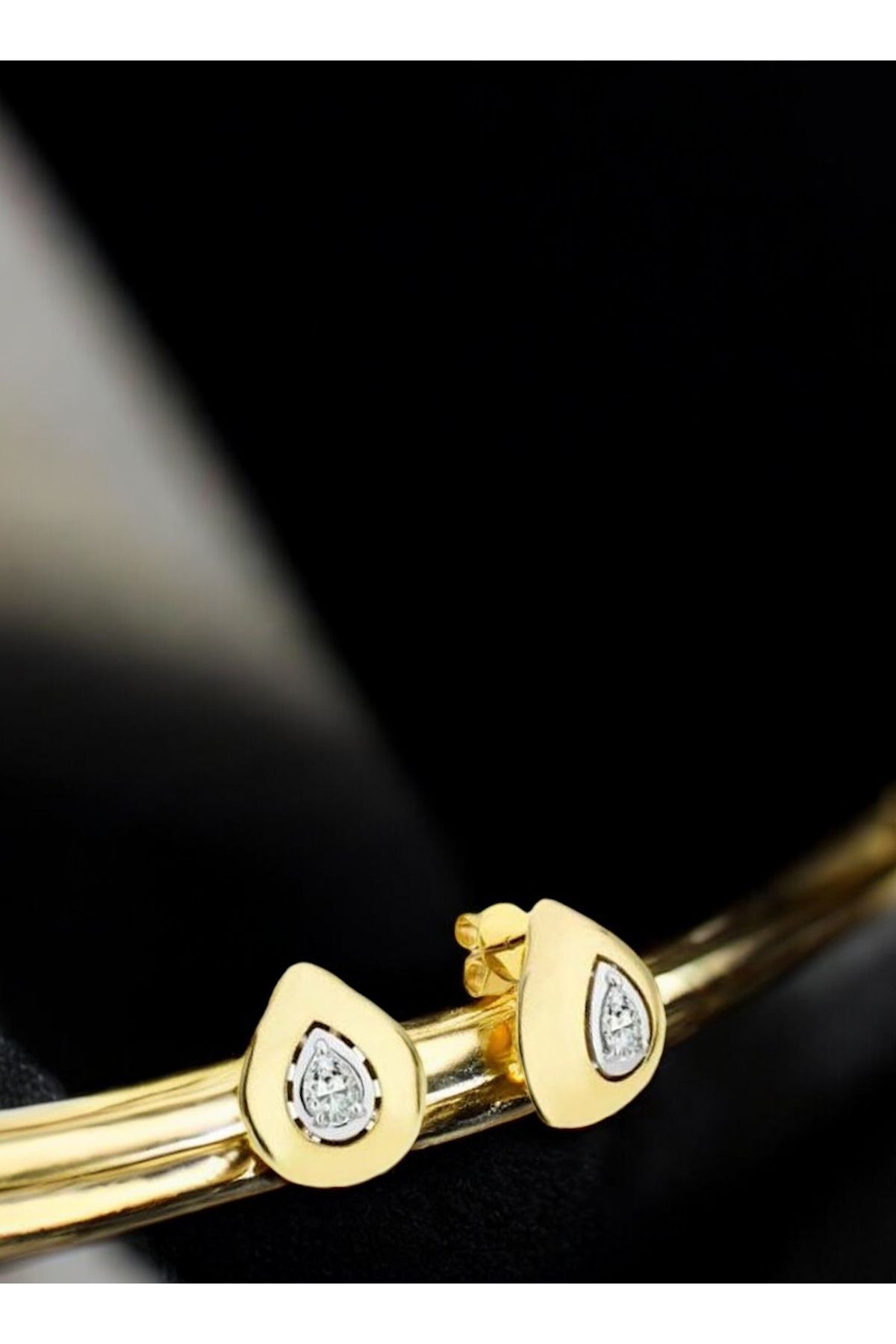 EcMore Jew Tear of Elegance
