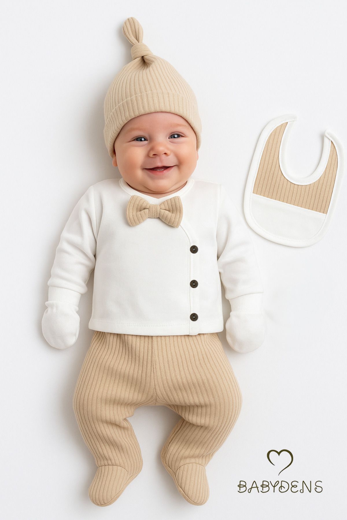 BABYDEN'S Erkek Bebek Hastane Çıkışı 5'li Takım %100Pamuk Ribana Kumaş Papyonlu Zıbın, Şapka,Eldiven,Önlük,Alt