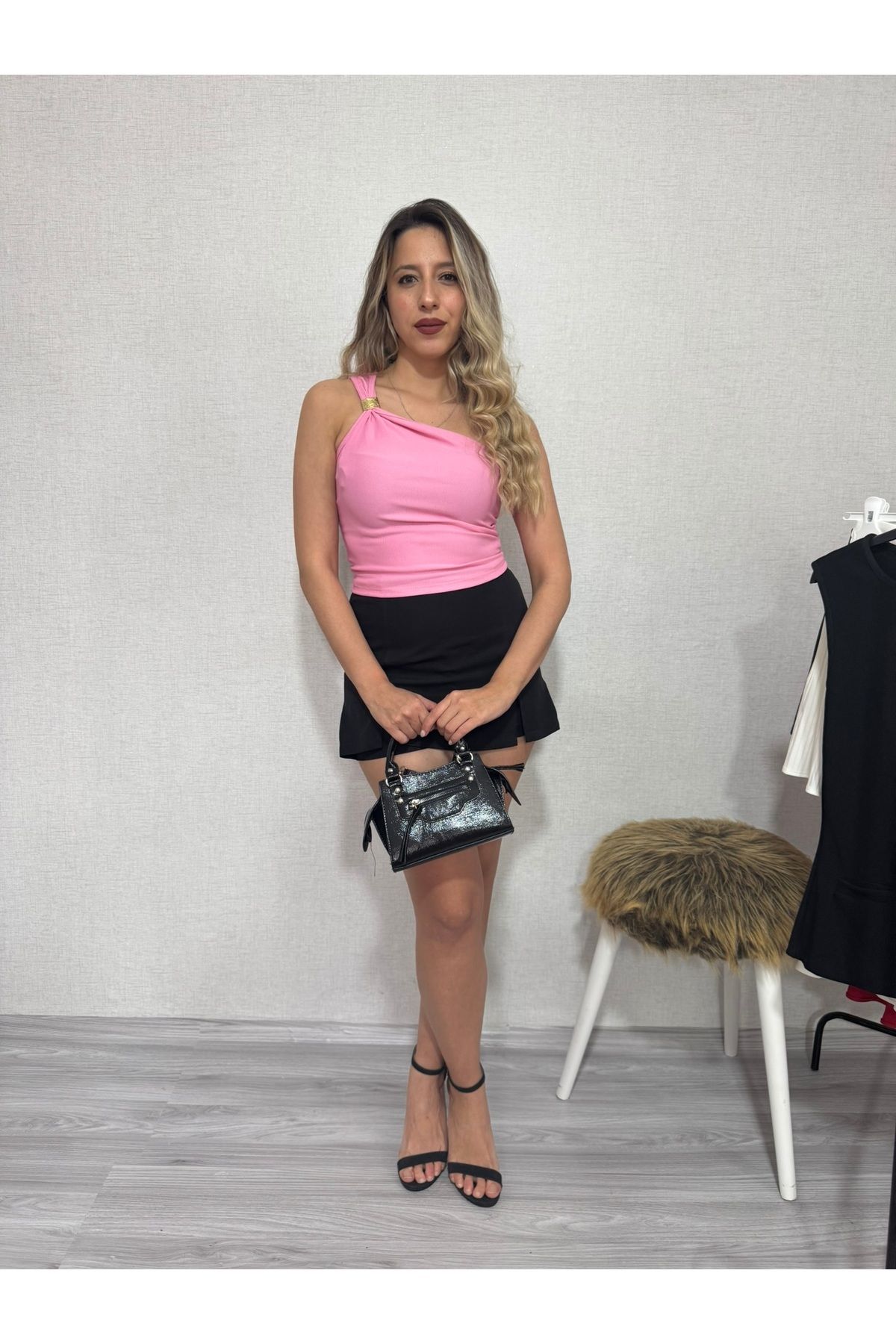 MİREYA BOUTİQUE OMUZ TOKALI CROP